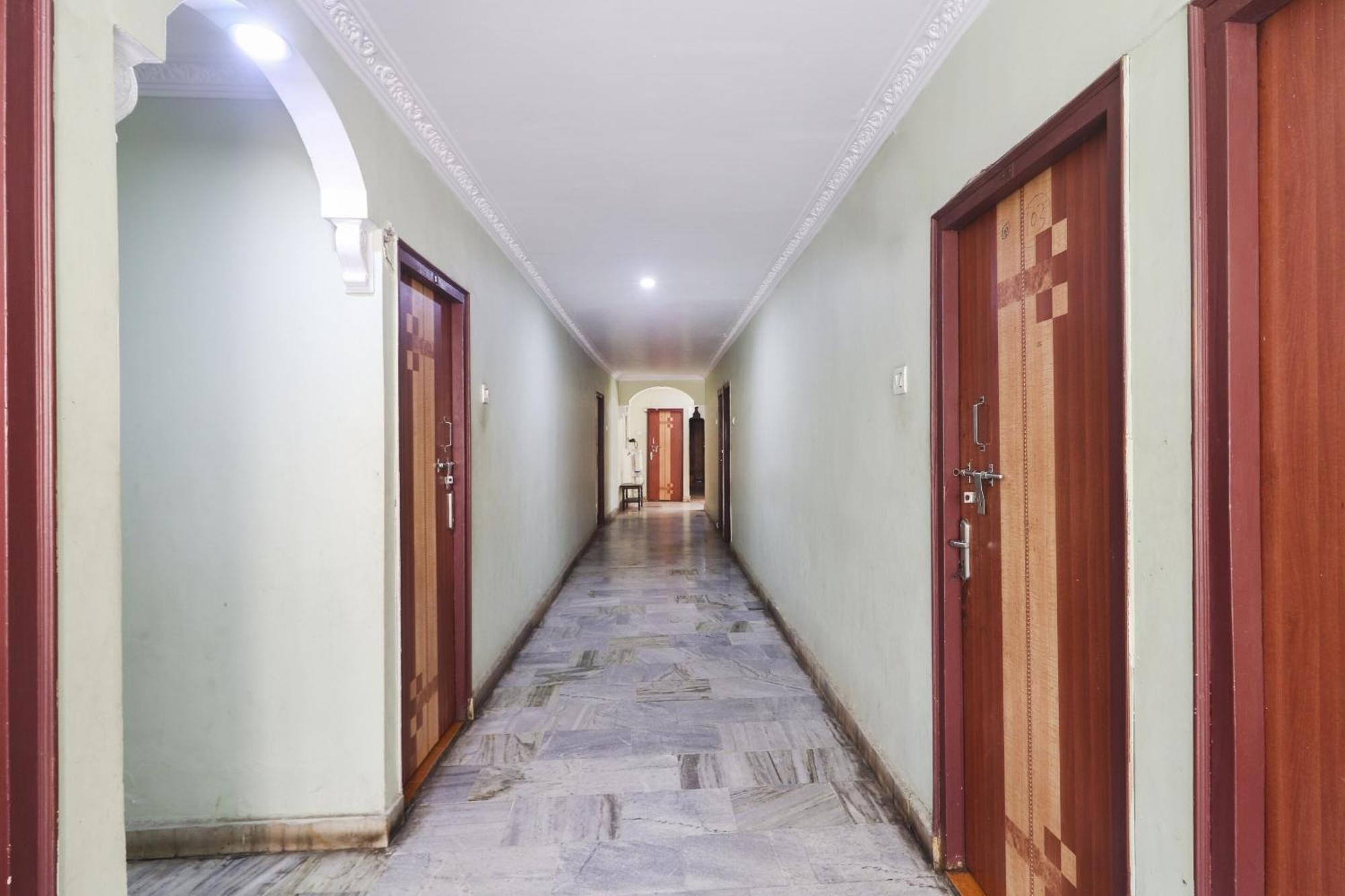 Hotel O Aadaab Hyderabad