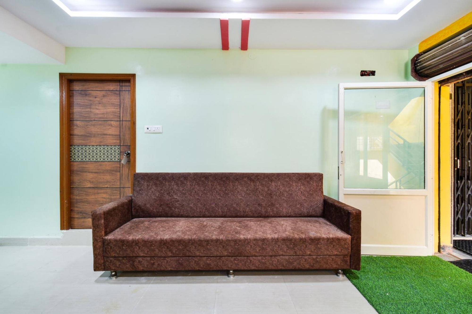 Hotel O Lucky Grand 3*