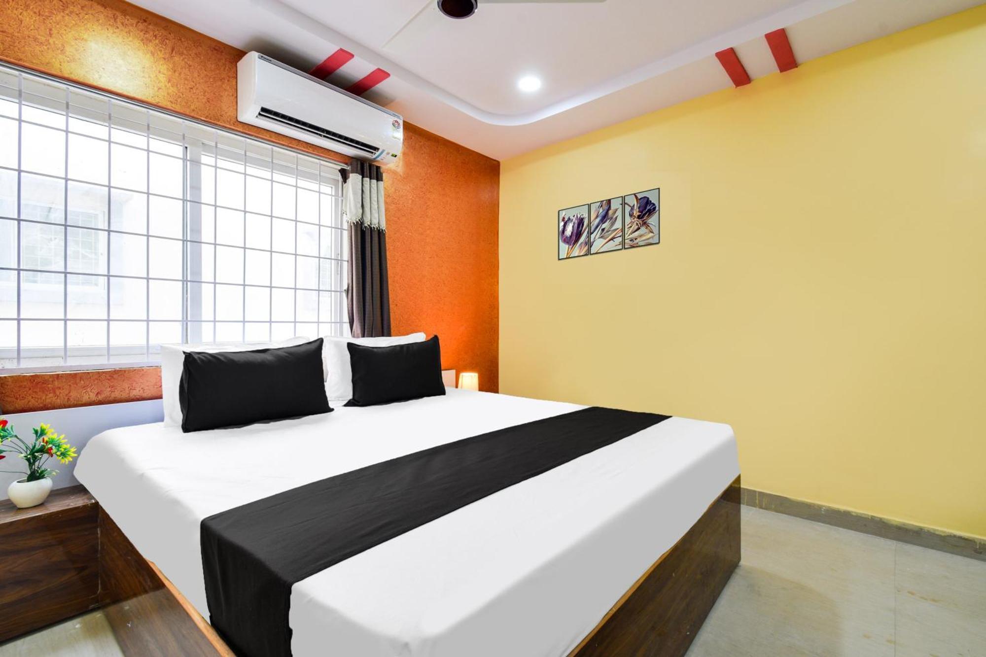 Hotel O Lucky Grand Hyderabad