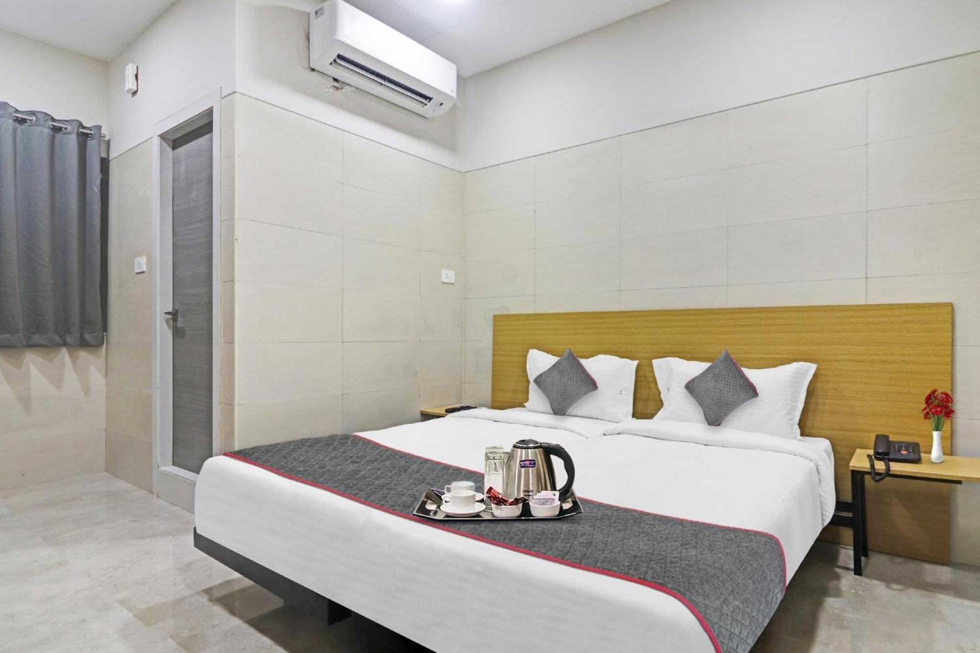 Super Townhouse Ameerpet