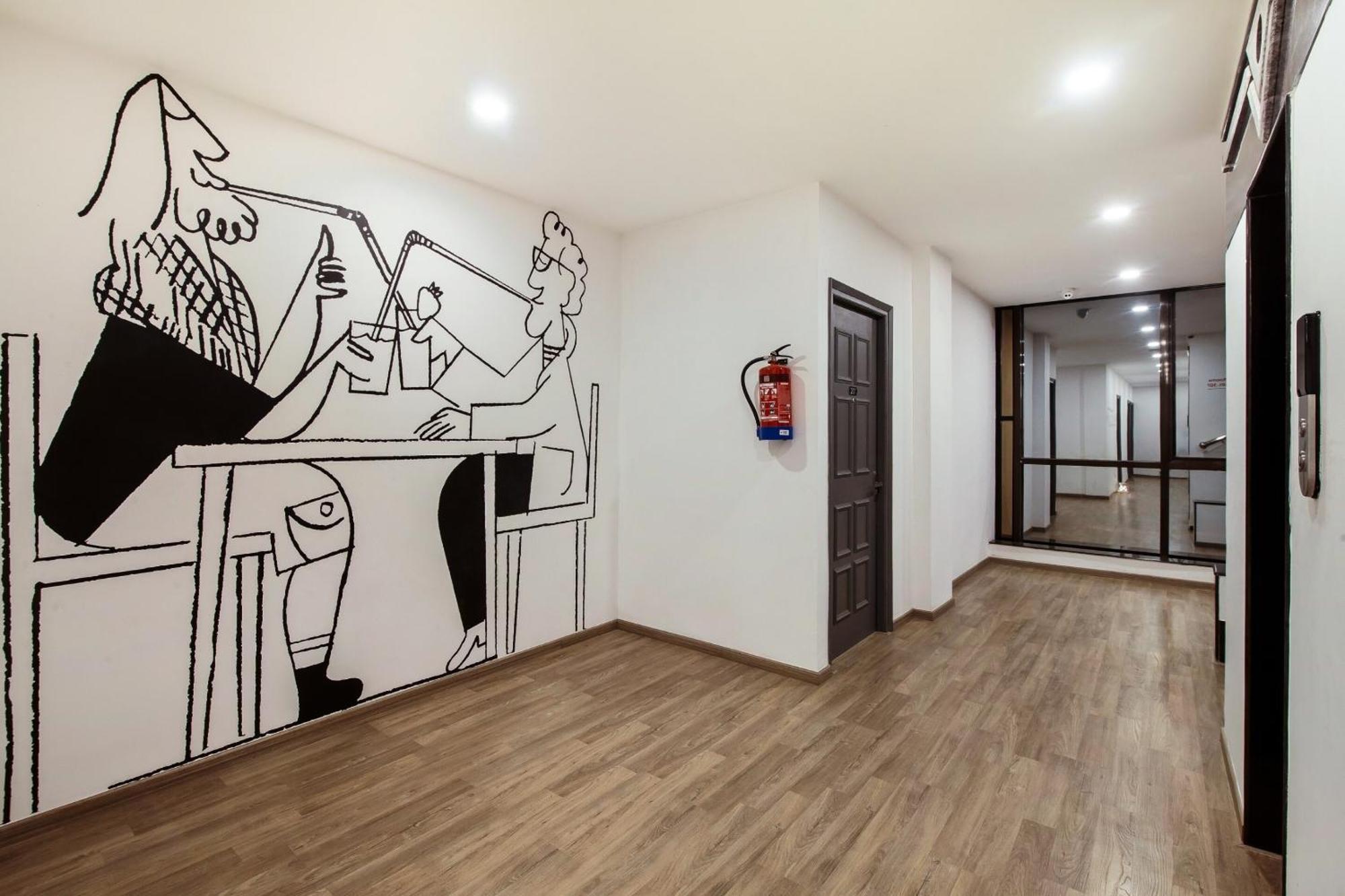 Townhouse S R Nagar Near