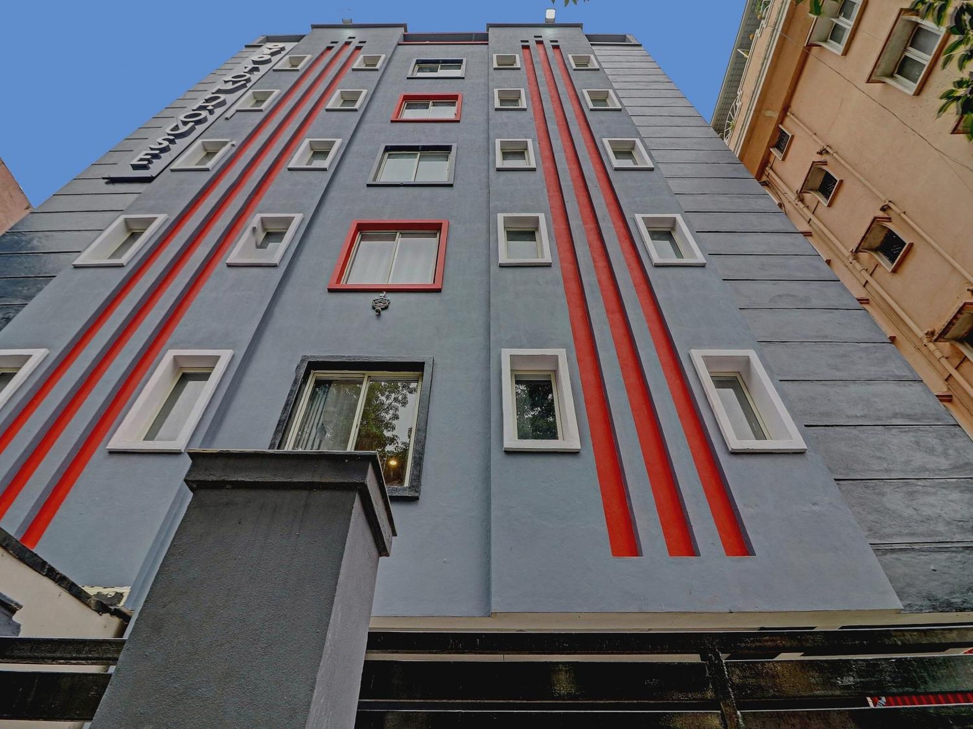 Hotel Townhouse S R Nagar Near