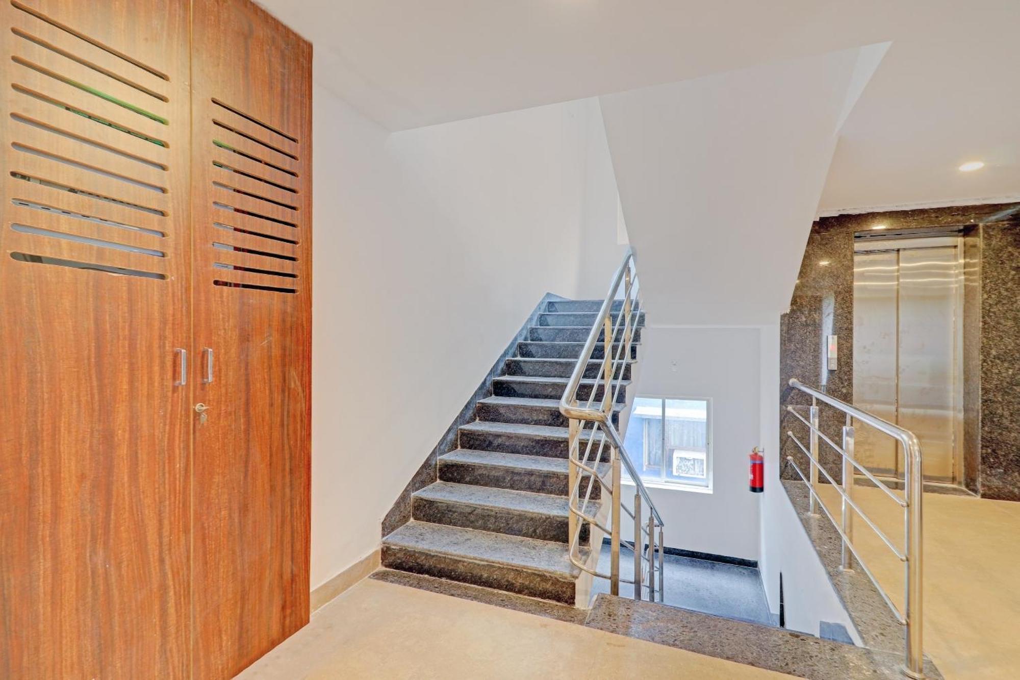 Townhouse S R Nagar Near Hotel Hyderabad