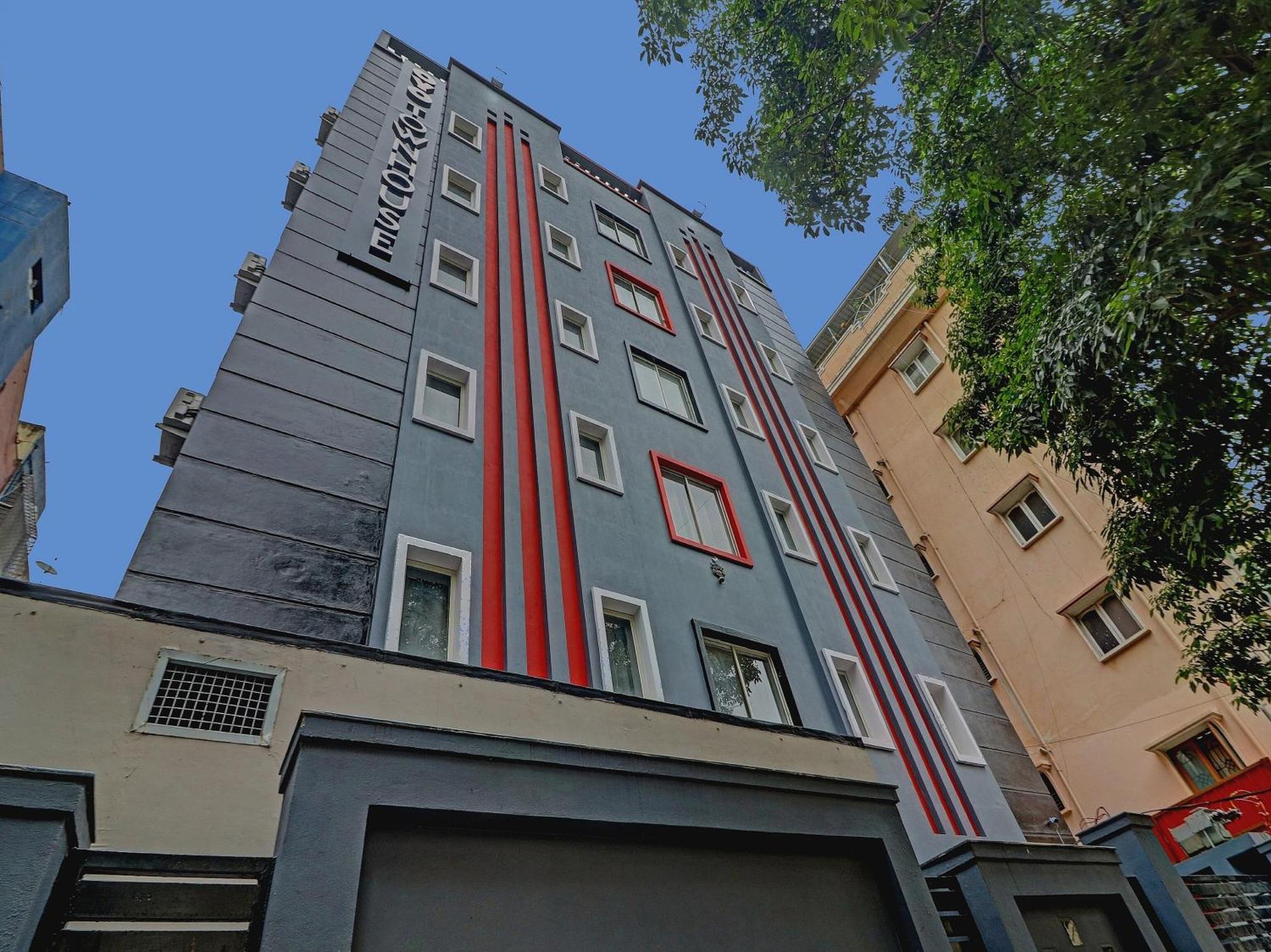 Hotel Townhouse S R Nagar Near