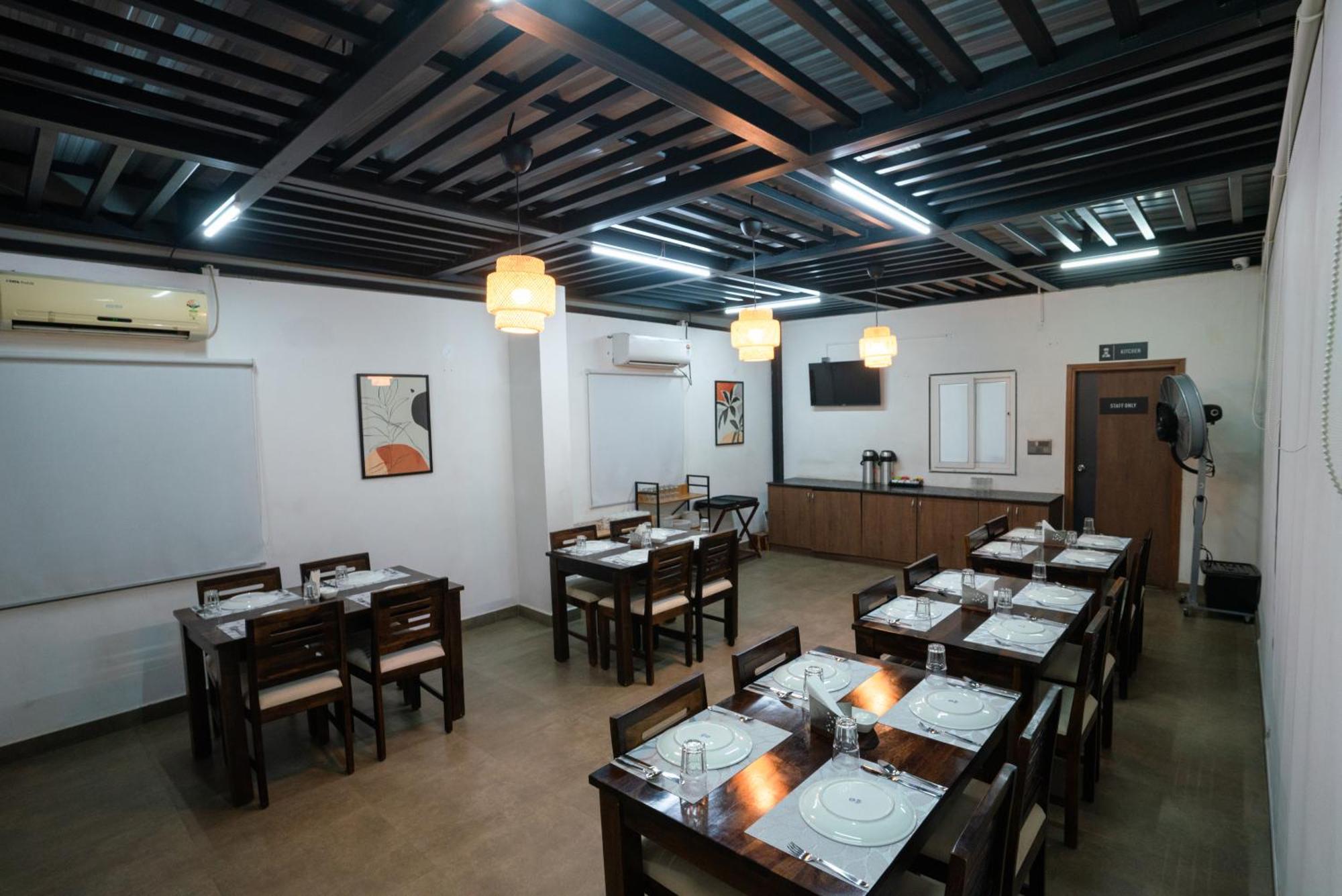 Kyzen Smart Hotel Hyderabad
