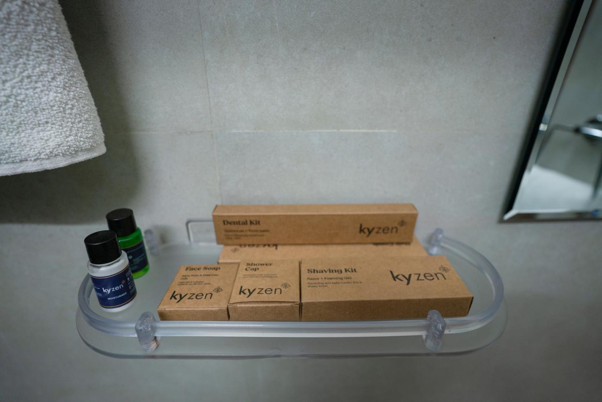 Kyzen Smart *
