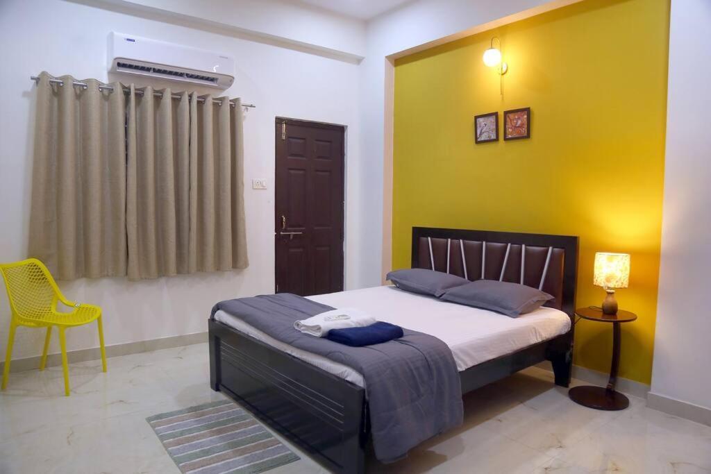 Apartment Veetil -3bhk Ac, Kukatpally,