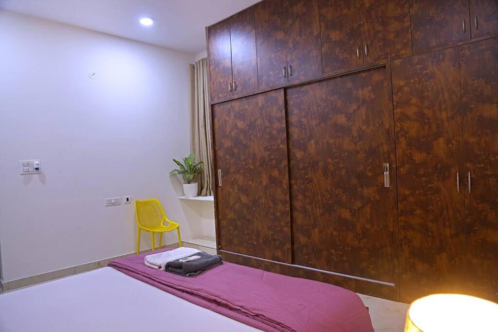 Veetil -3bhk Ac, Kukatpally, Apartment