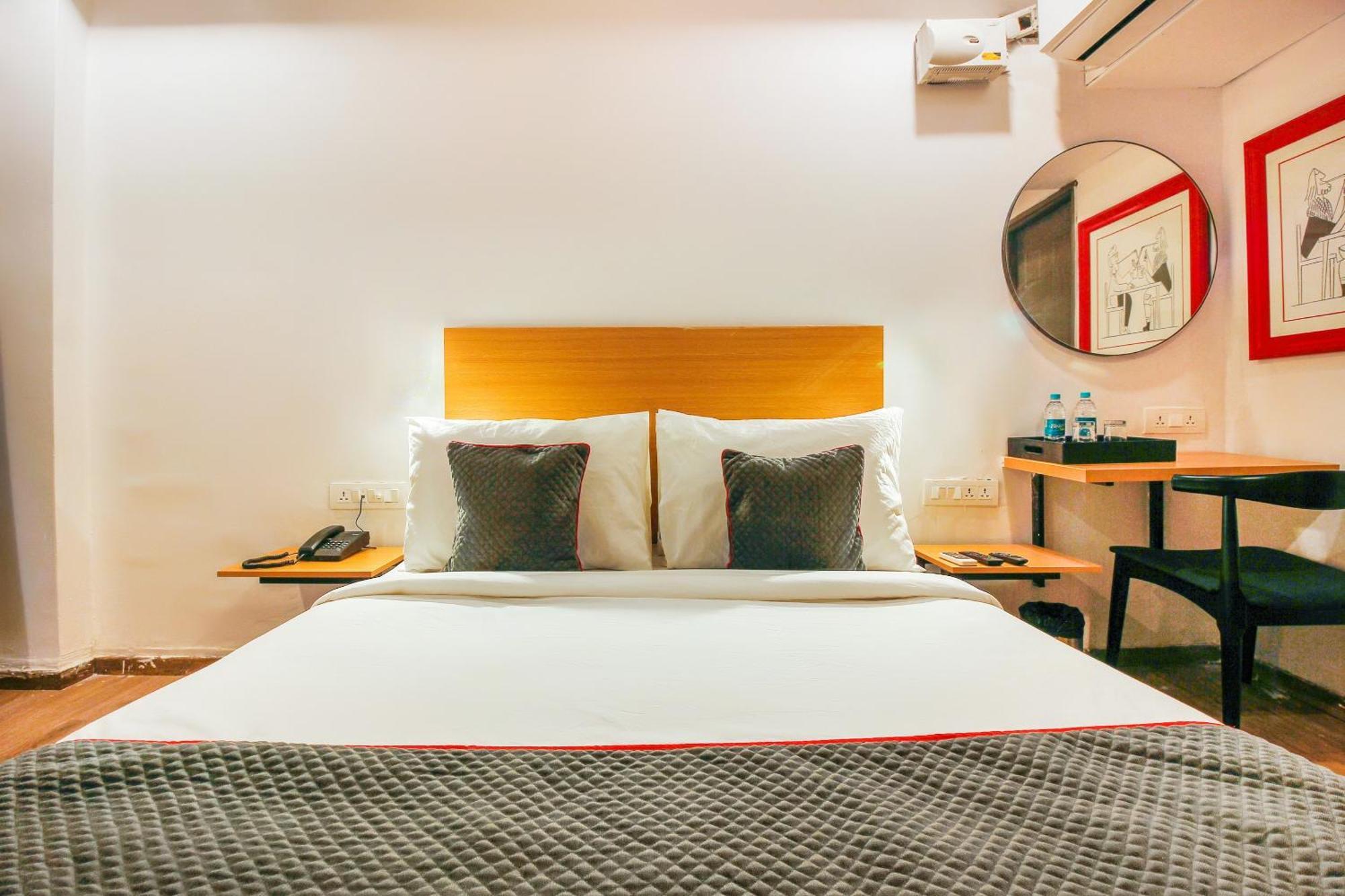 Hotel Super Townhouse Rcc Sunrise 4*
