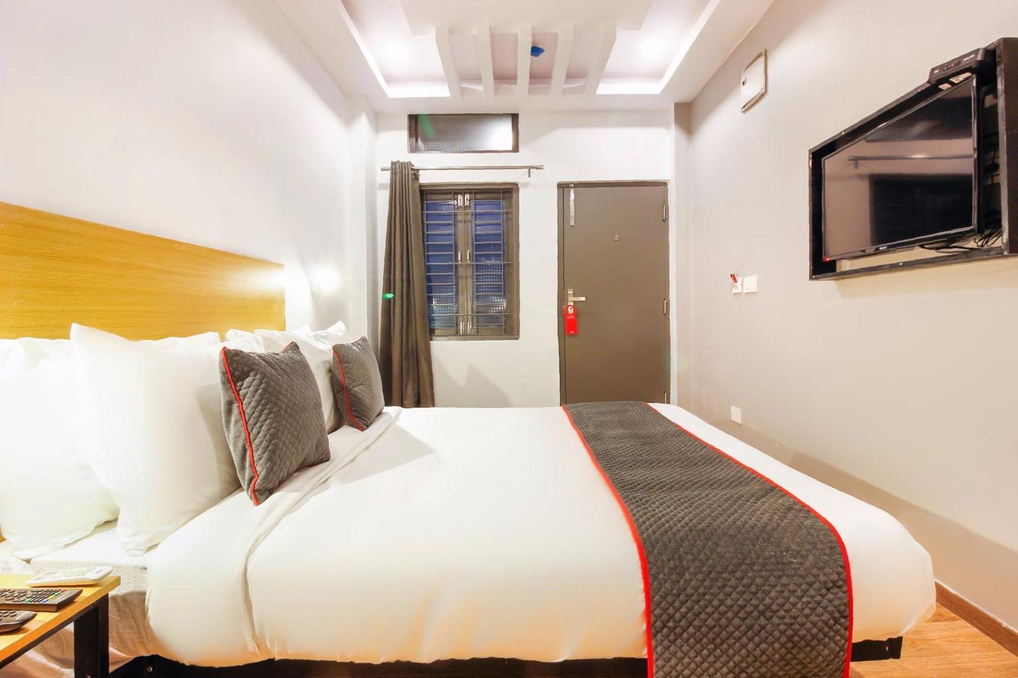 Super Townhouse Rcc Sunrise Hotel Hyderabad