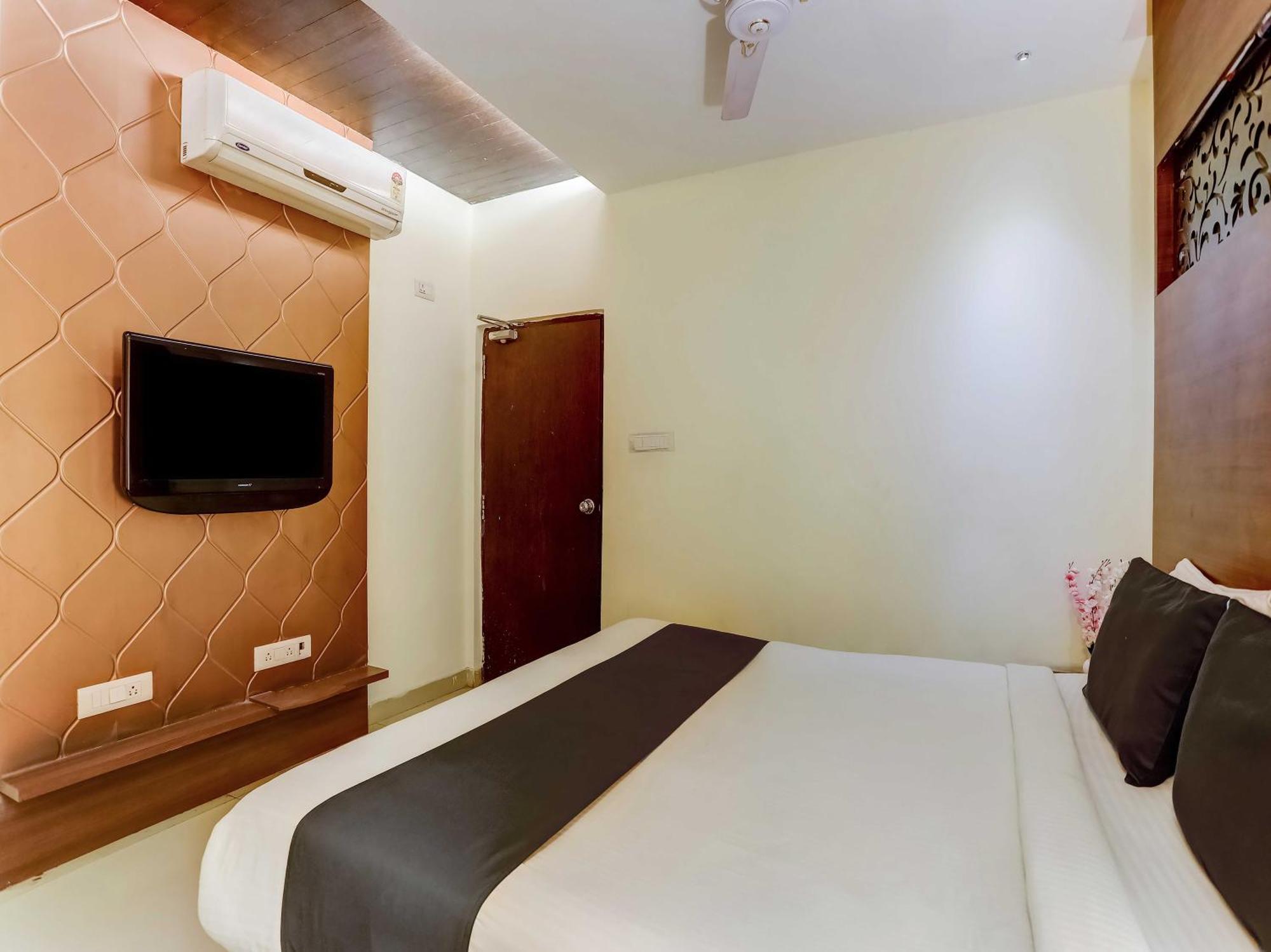Hotel Collection O Grand Krishna 4*