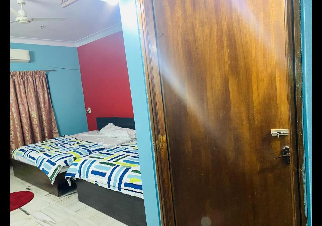 Individual Near Apollo Jubilee Hills Holiday home *