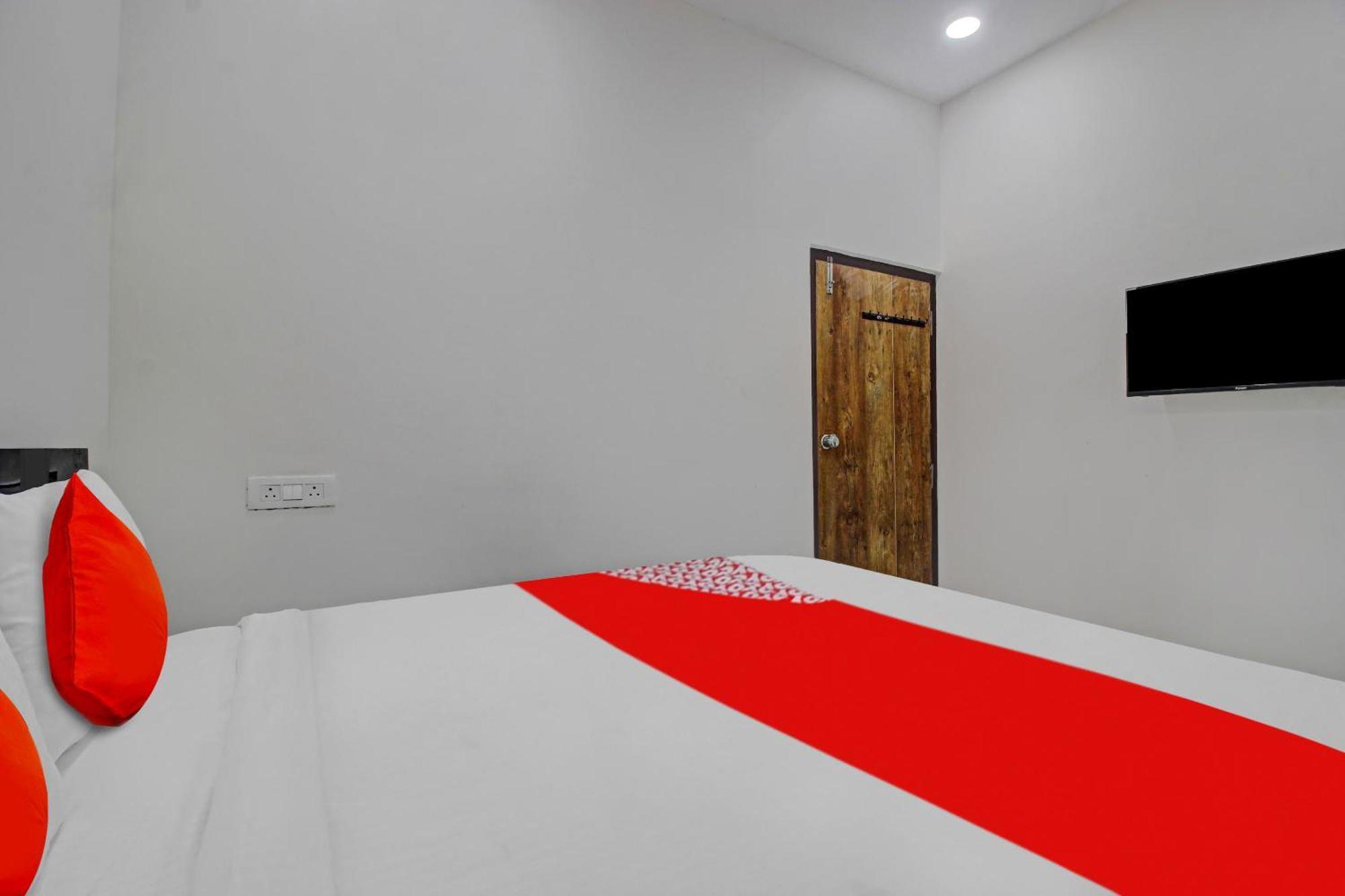 Hotel Hotel O Gvs Grand Hyderabad