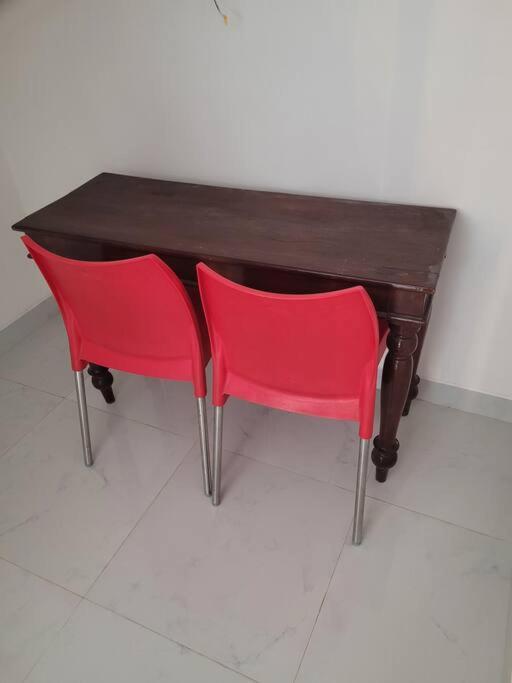 Villa Near To Airport, Just 10 Minutes Away Hyderabad