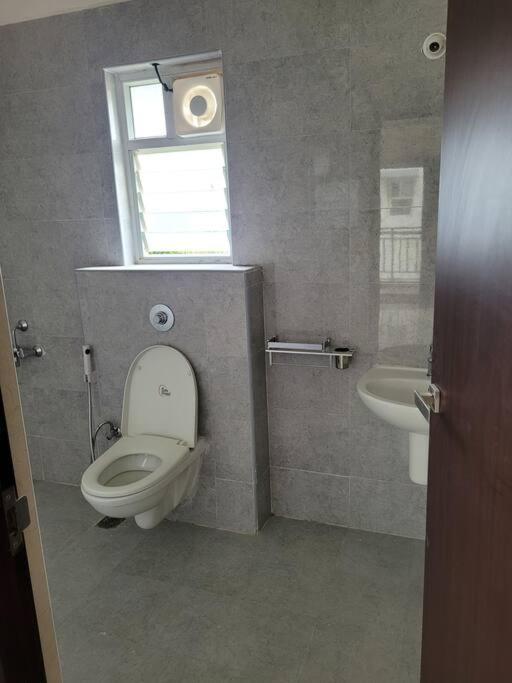 Villa Near To Airport, Just 10 Minutes Away