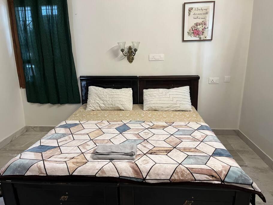 Parkside Bungalow * Hyderabad