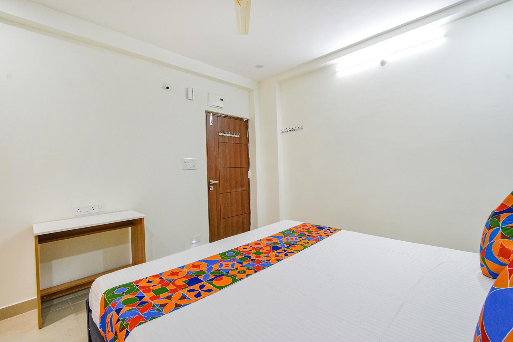Fabhotel Maski Suites, Kondapur 3*