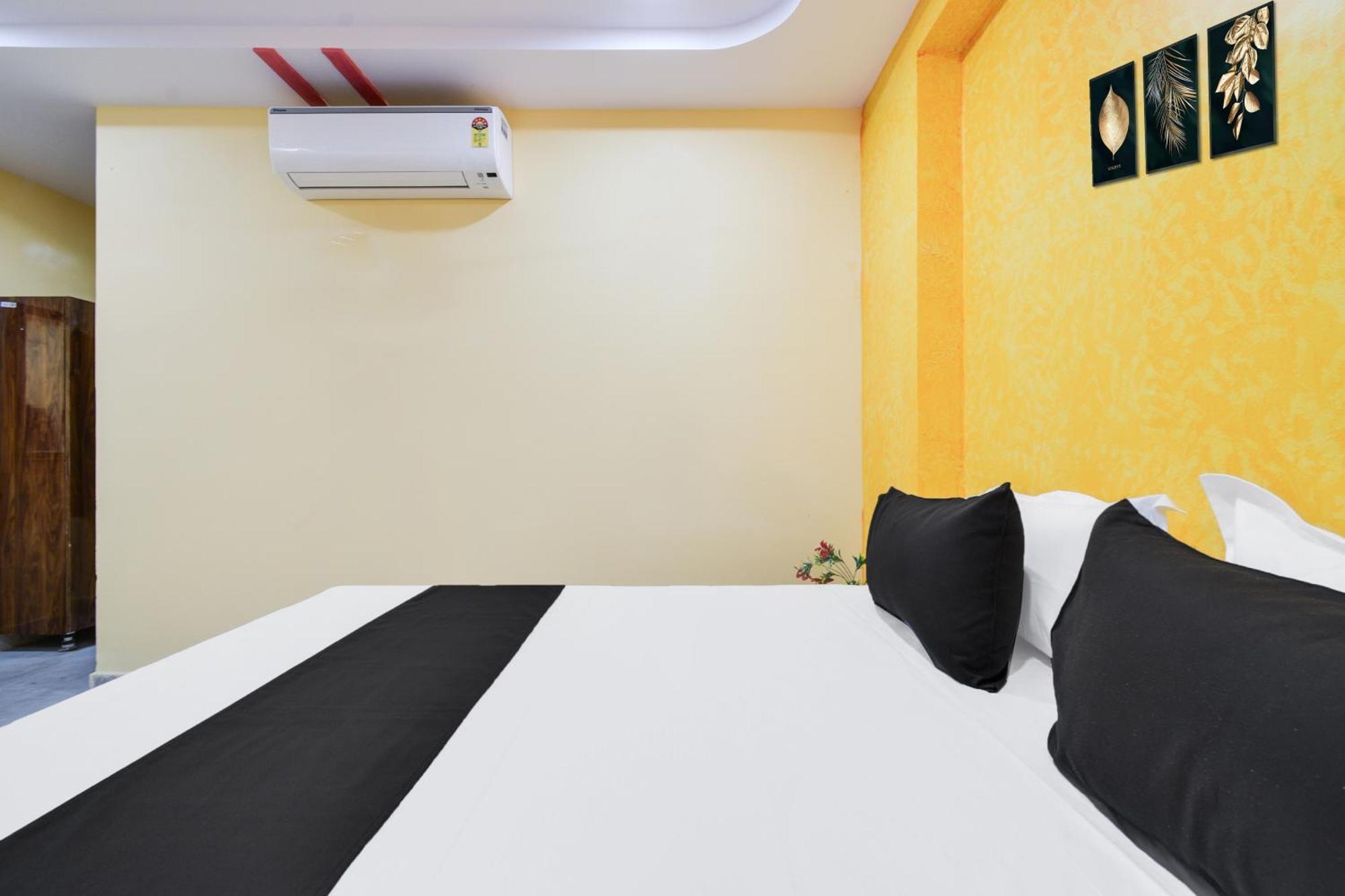 Hotel O Lucky Grand Hyderabad