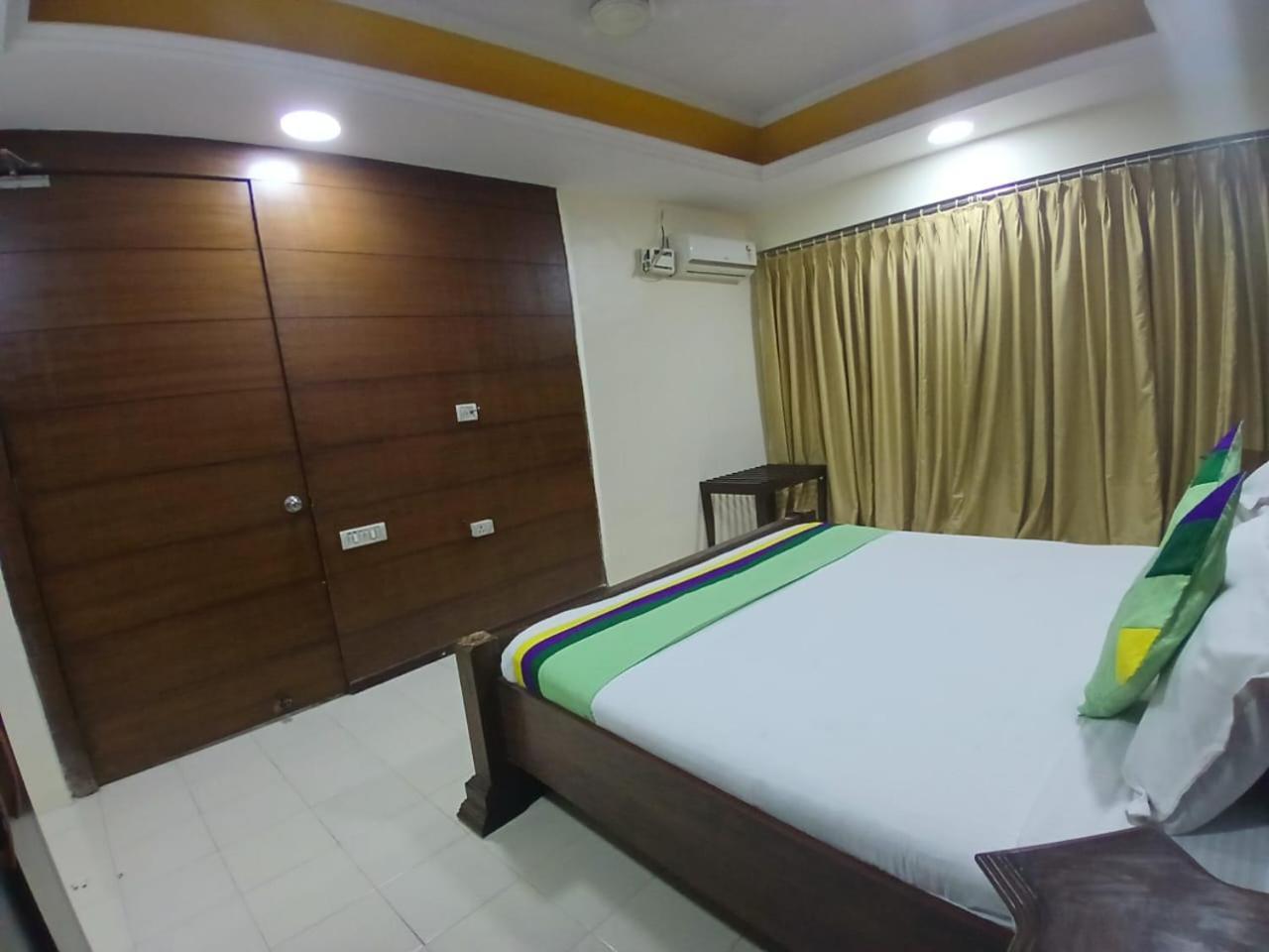 Blossoms The Plaza-luxury Collection- Lakdikapul Hotel 3*