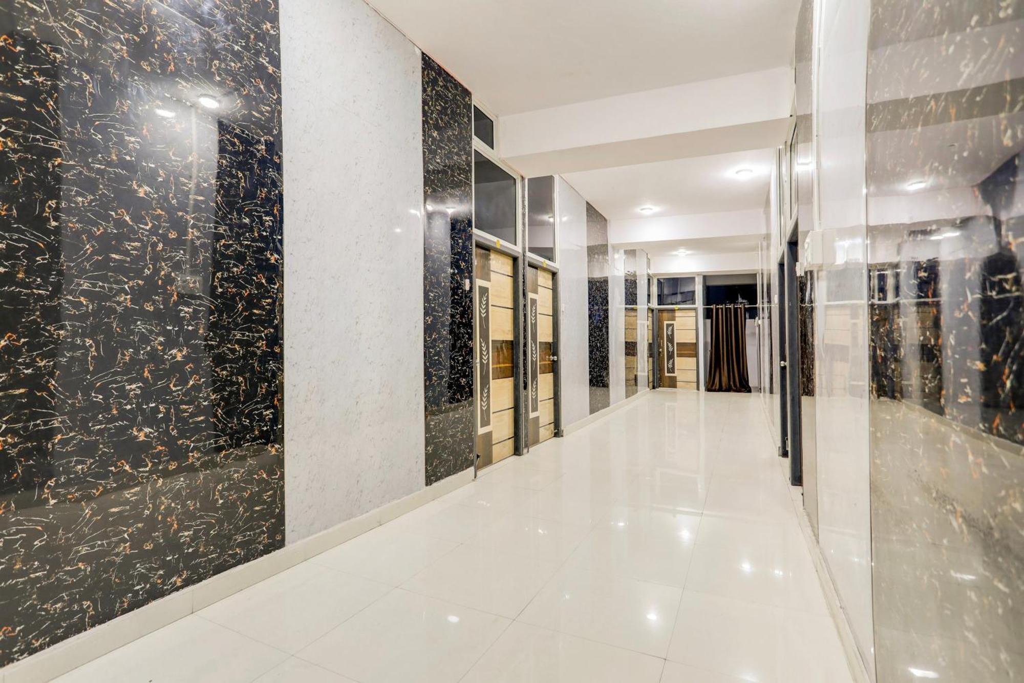 O Veduka Banquets & Luxury Hotel 3*