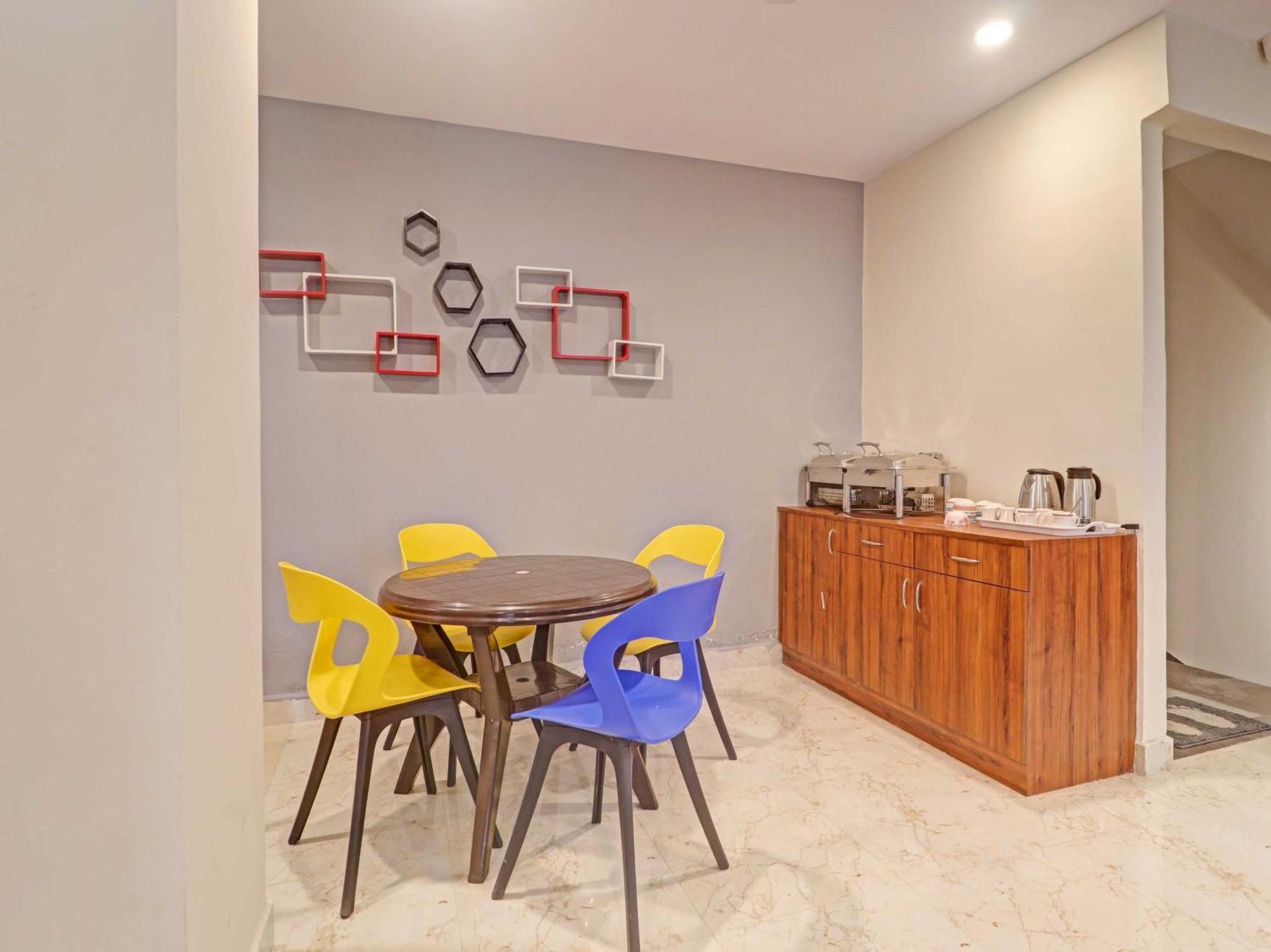 Super Townhouse White Ridge Kphb Opp Jntu