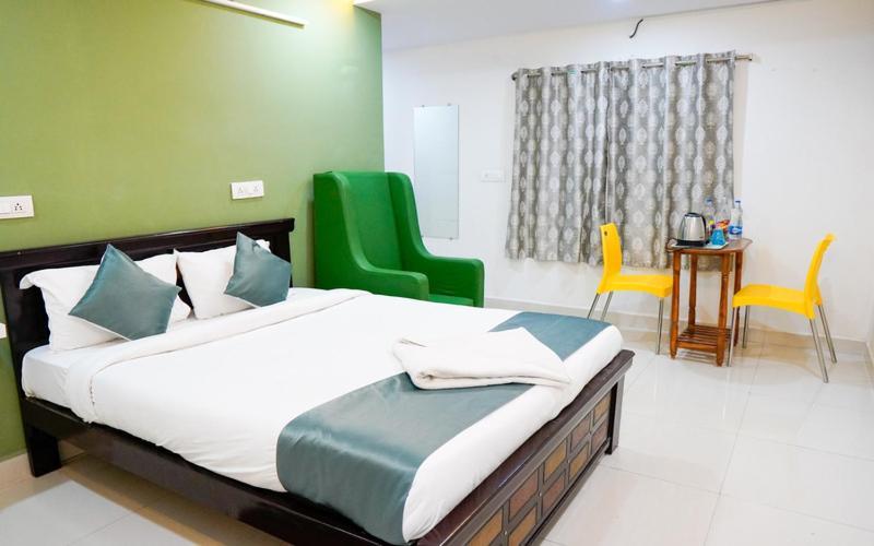 Hotel The Casa Heights *