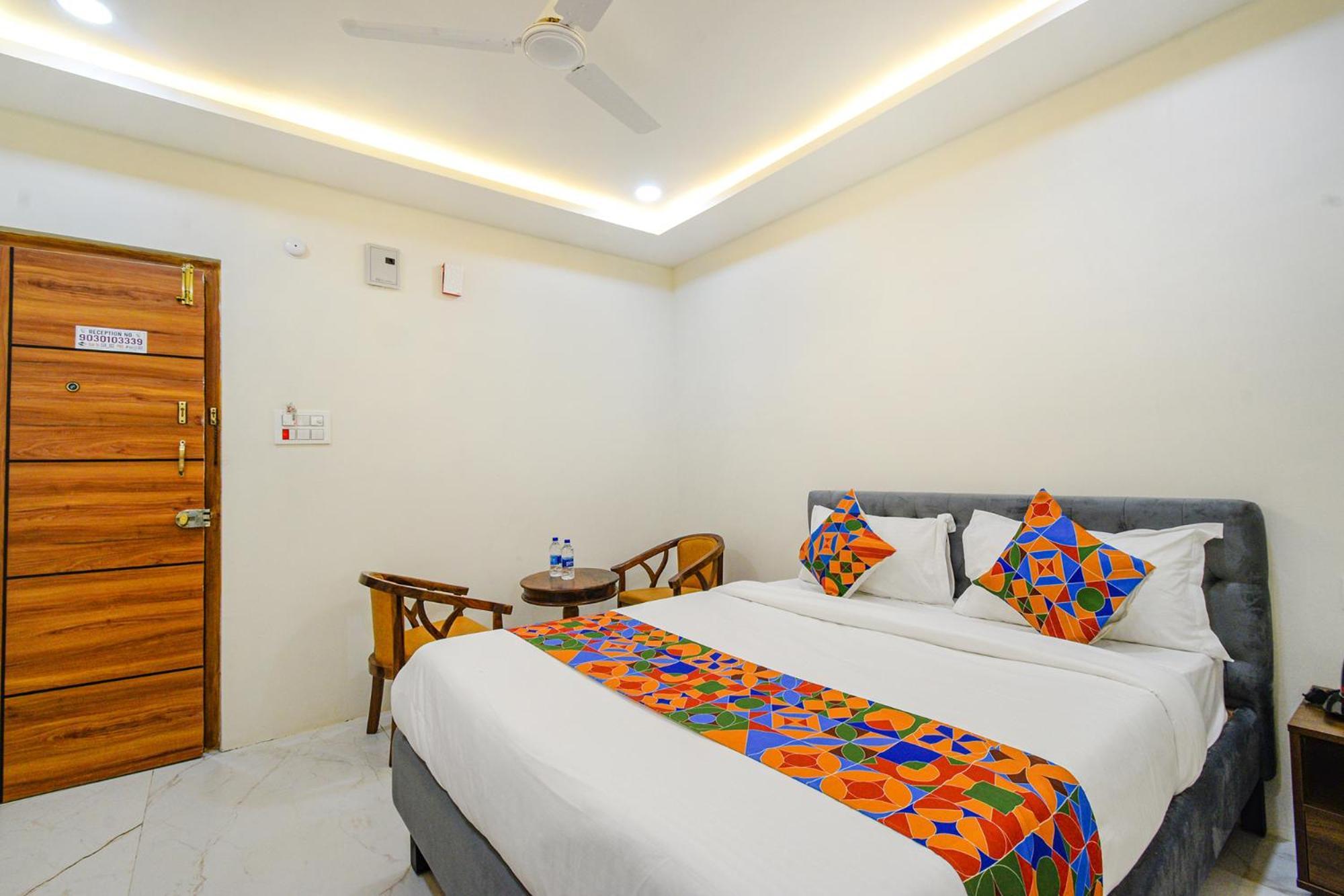 Hotel Fabhotel Ssr Ikon 3*