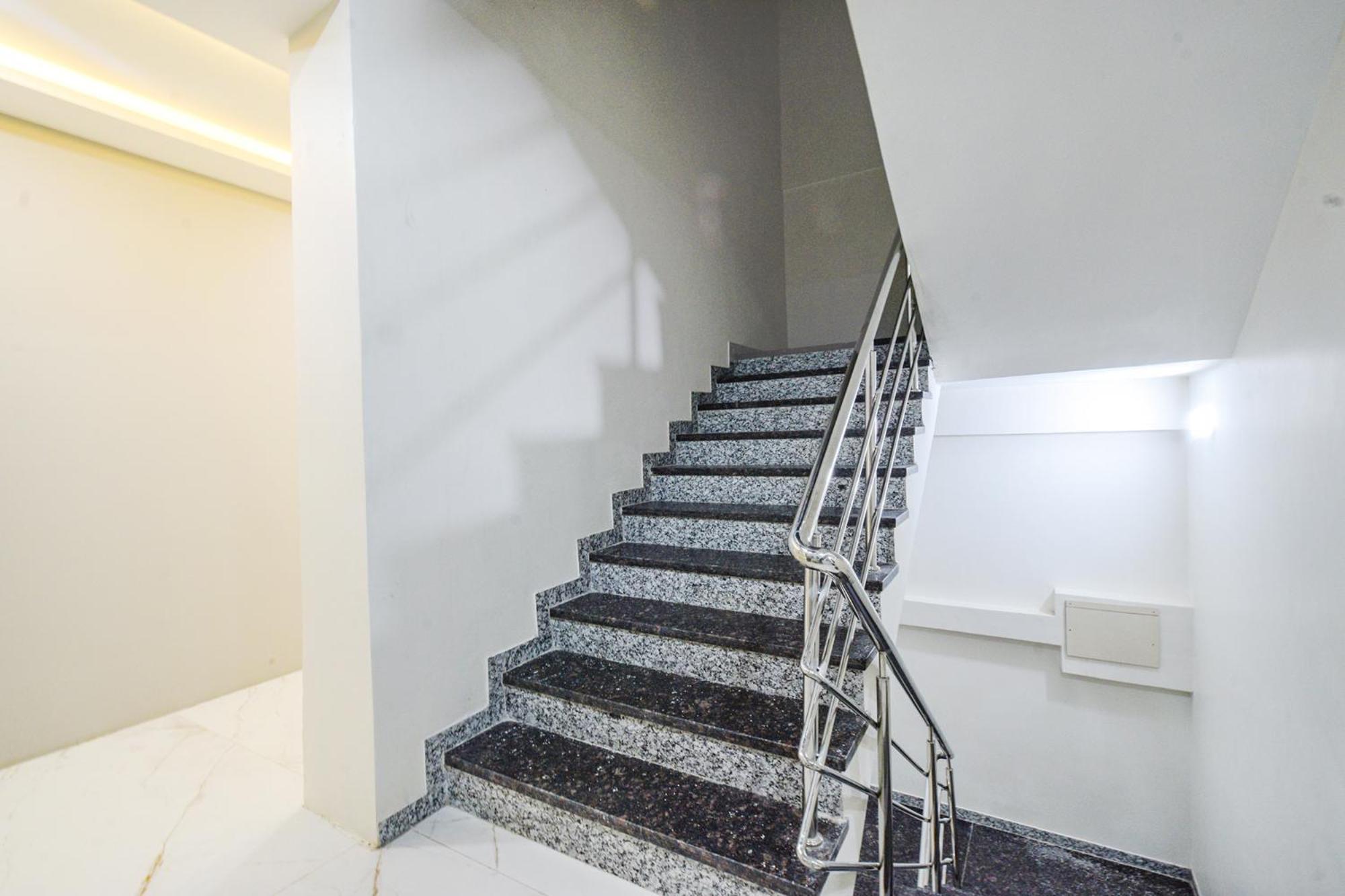 Hotel Fabhotel Ssr Ikon