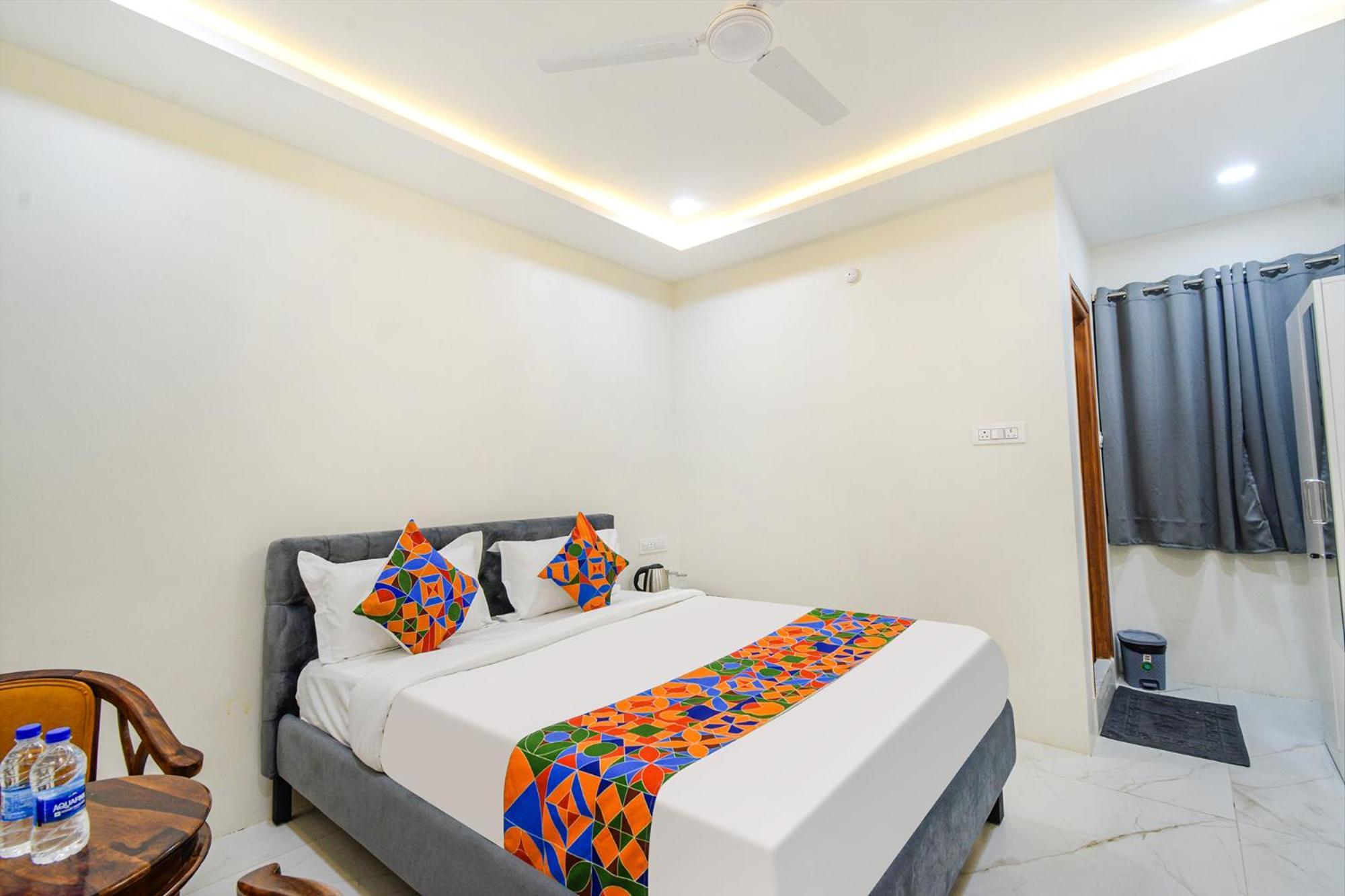 Hotel Fabhotel Ssr Ikon 3*