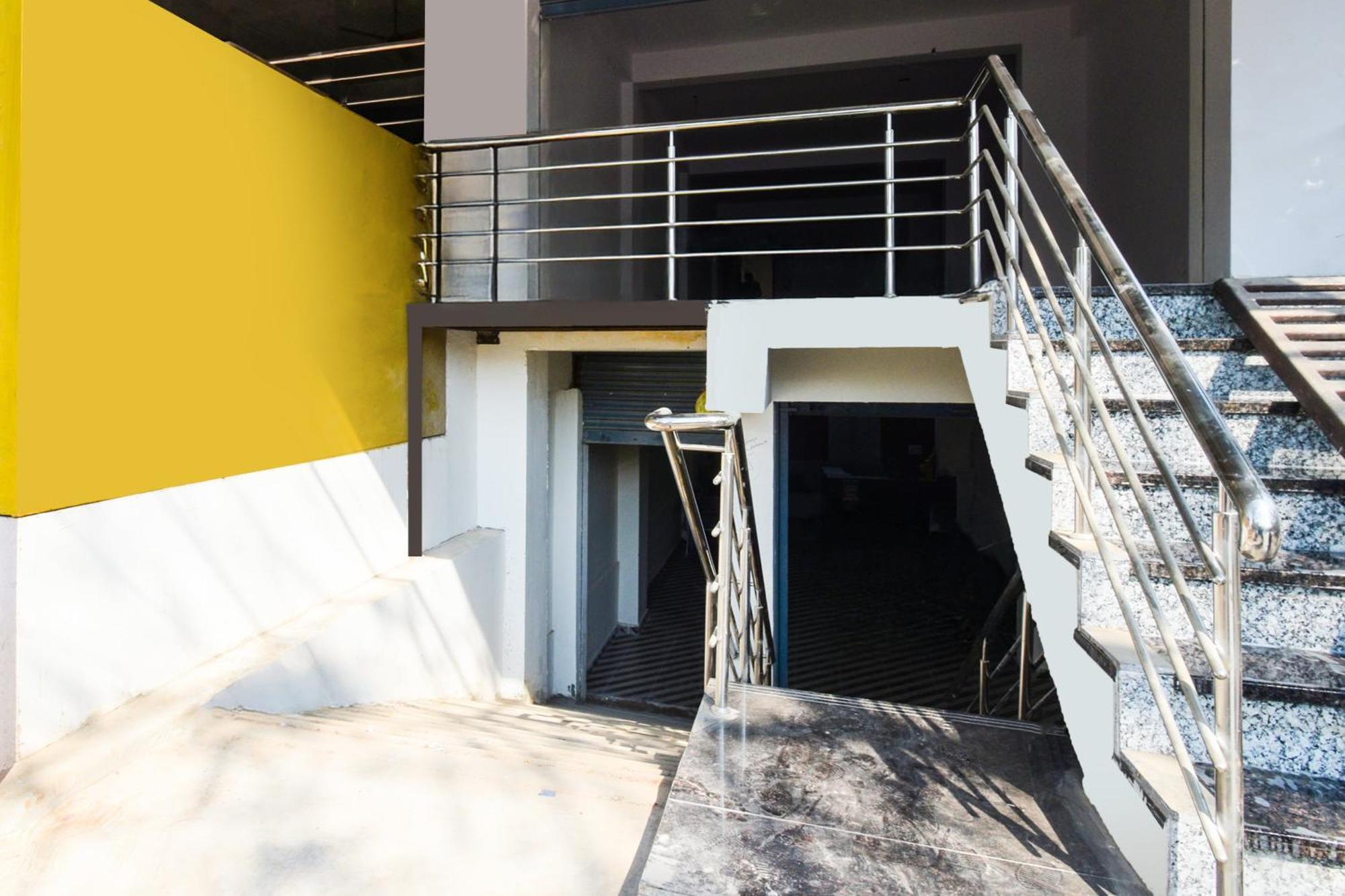 Hotel O Sbr Hafeezpet 3*