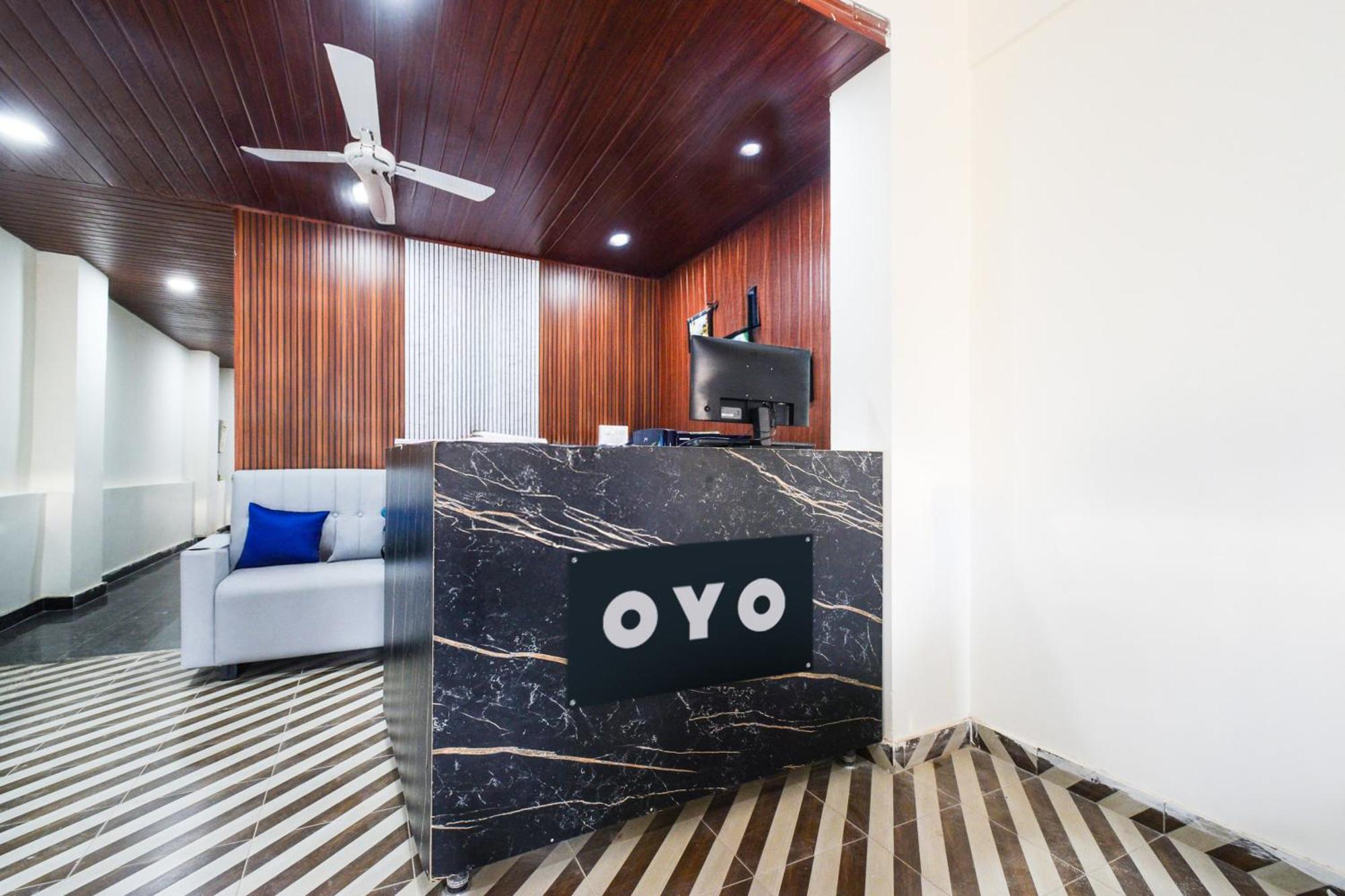 O Sbr Hafeezpet Hotel