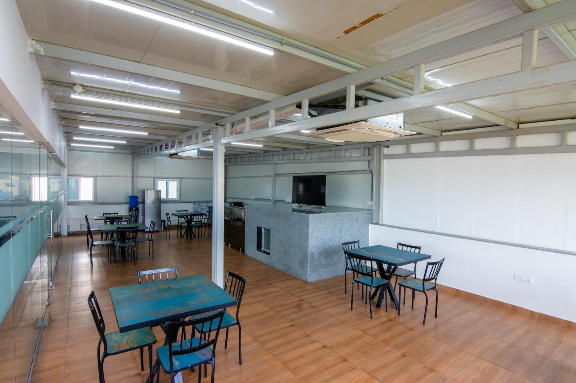 Housr 43 Gachibowli Near Dlf Cybercity Hotel *
