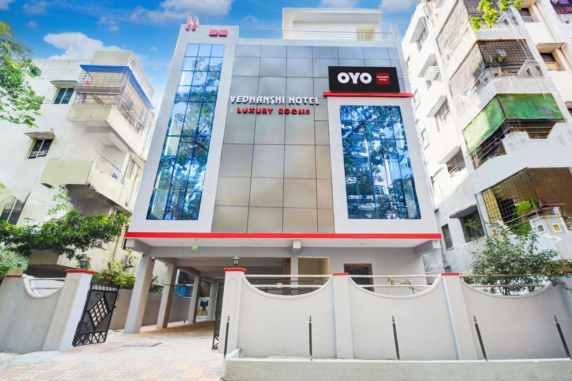 O Vedhanshi Hotel 3*