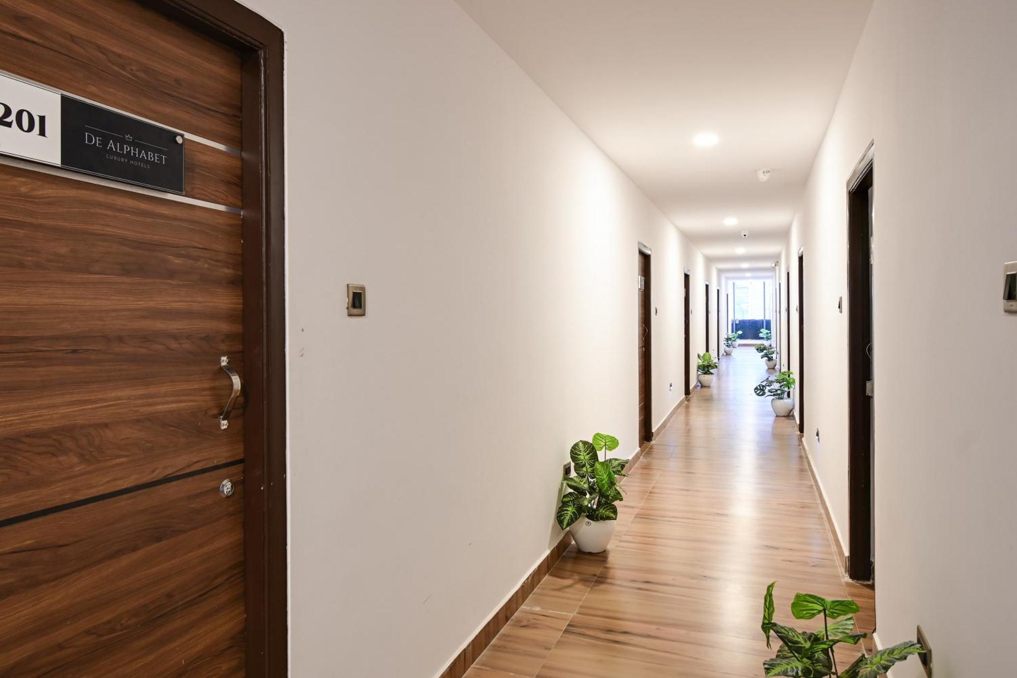 Super Townhouse De Alphabet Karmanghat Hyderabad
