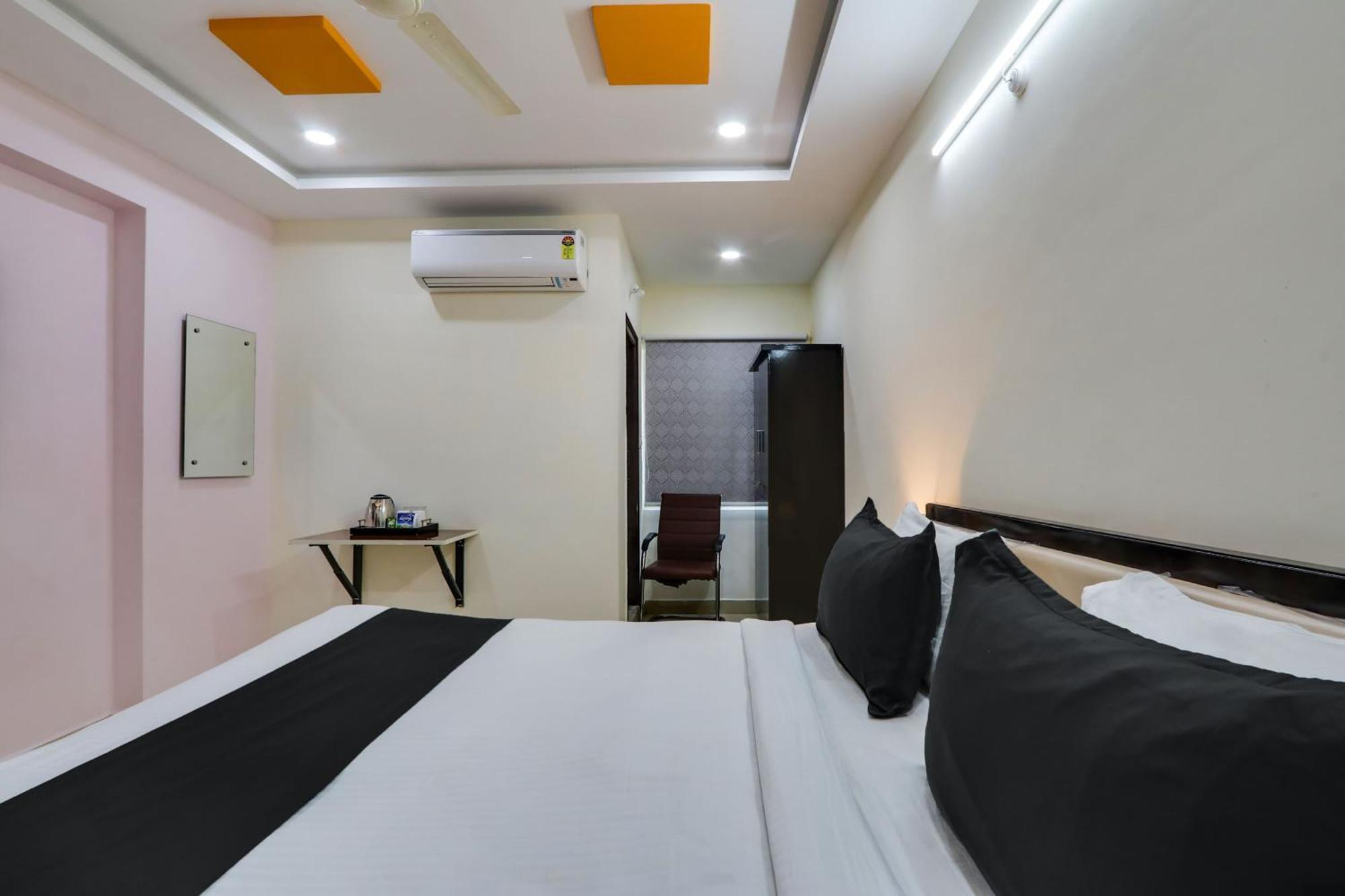 Hotel Super Collection O Bhagyalakshmi
