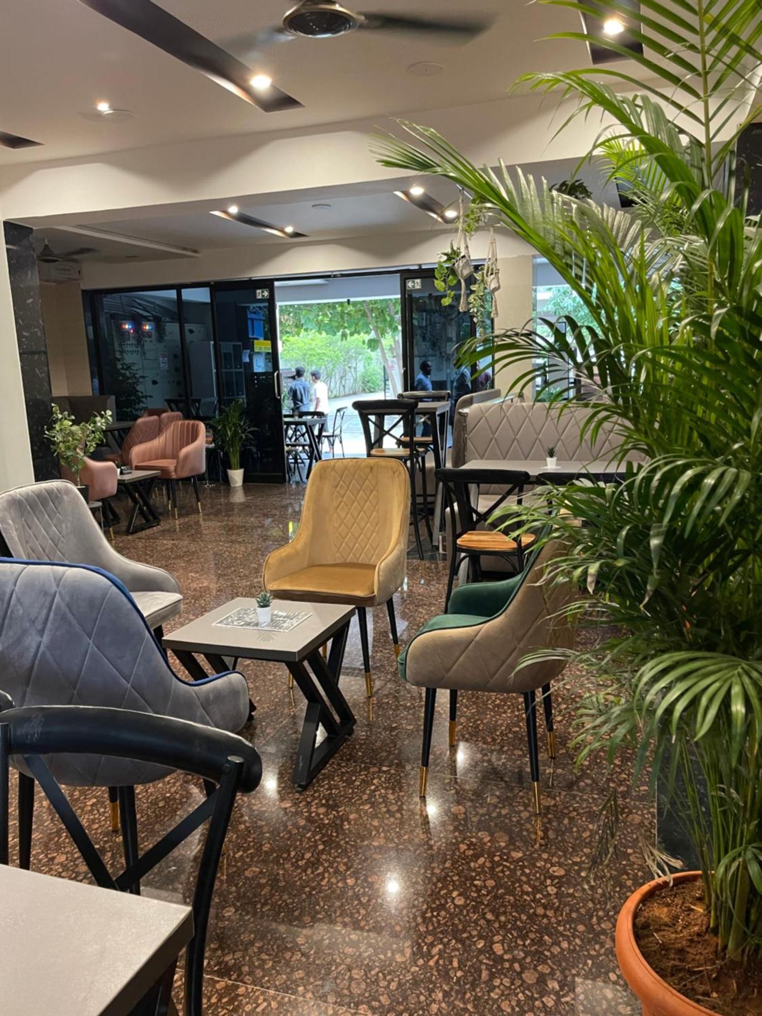 Bed & Breakfast Z Gachibowli