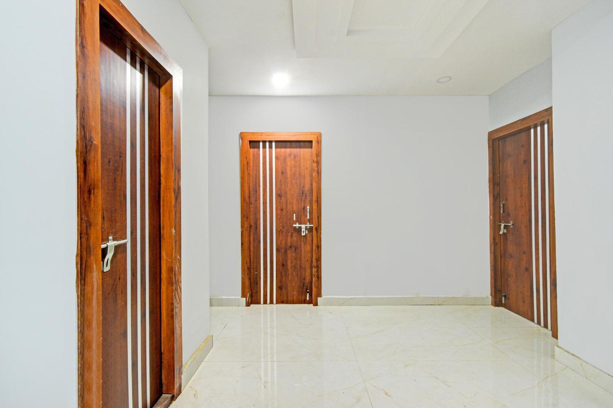 Super O Rbs Square Uppal Hotel 3*