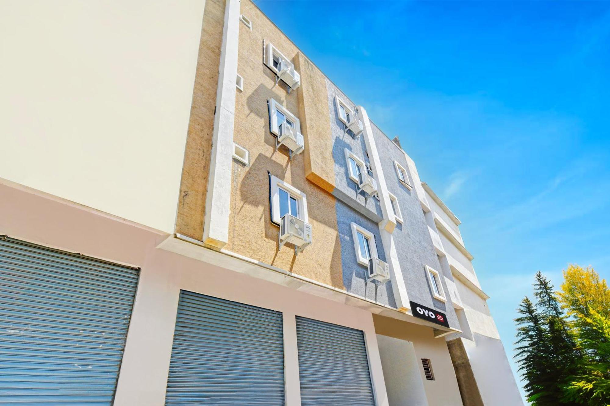 Hotel Super O Rbs Square Uppal