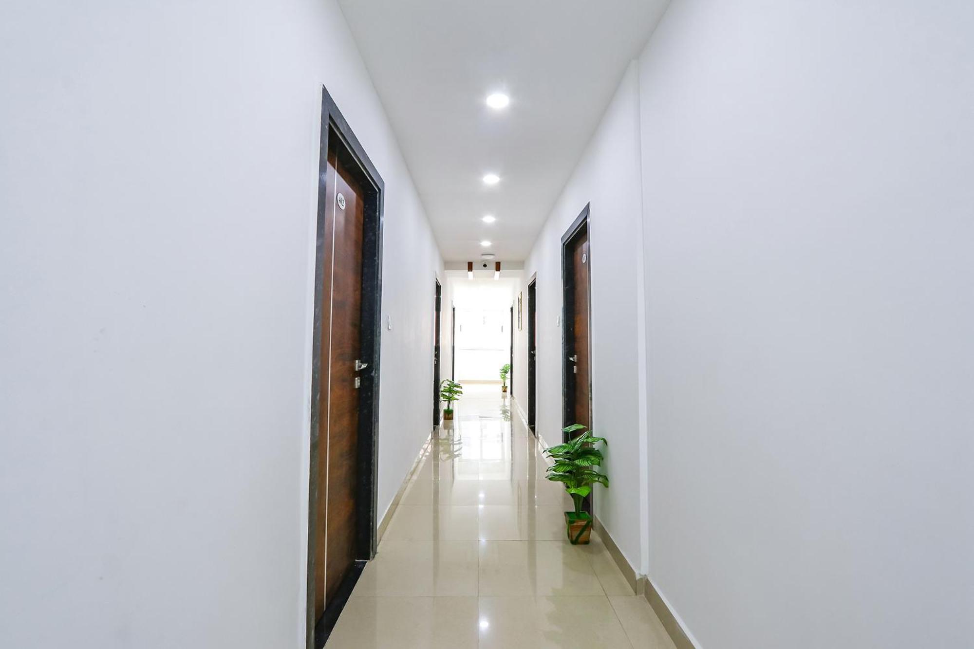 Fabhotel Vks - Nr Umcc Shahpur