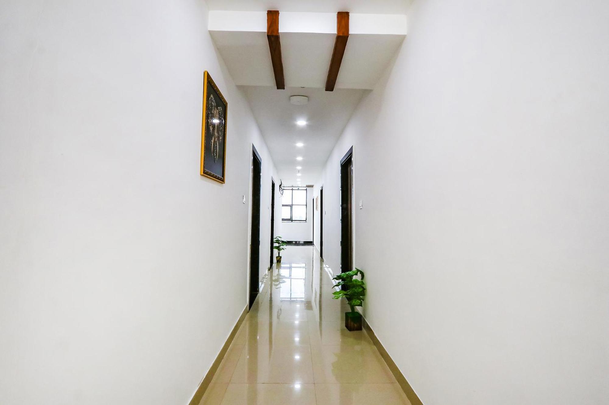 Fabhotel Vks - Nr Umcc Shahpur