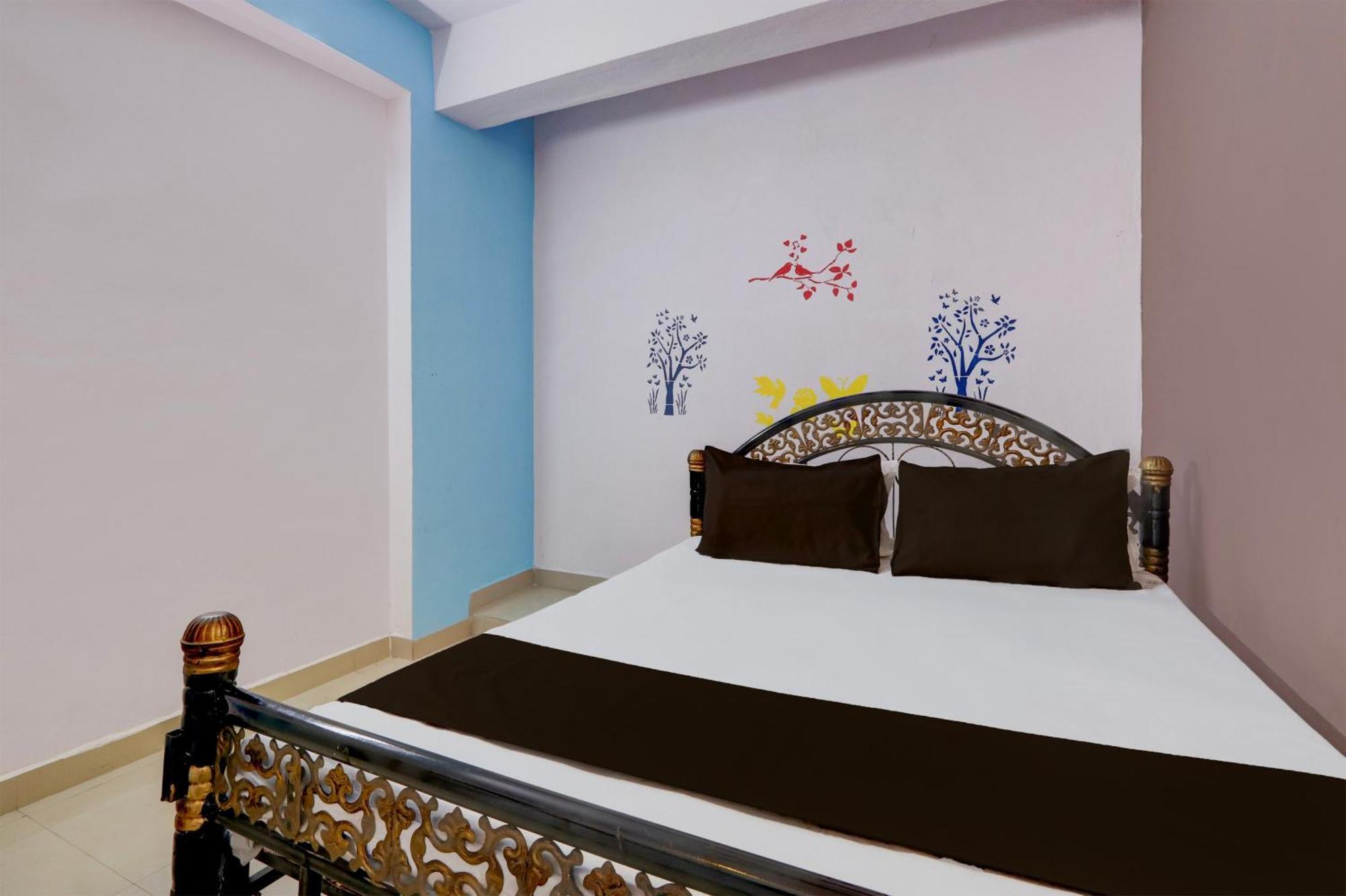 Spot On Aaraadhya Residency Hotel Hyderabad