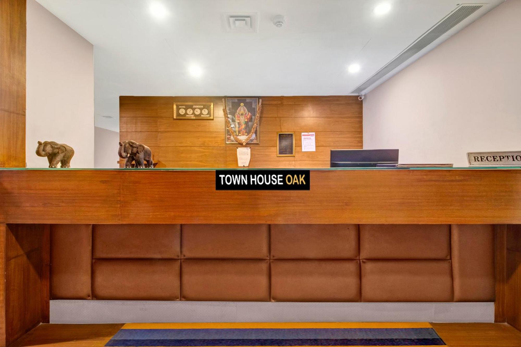 Hotel Capital O Grand Himayat Hyderabad