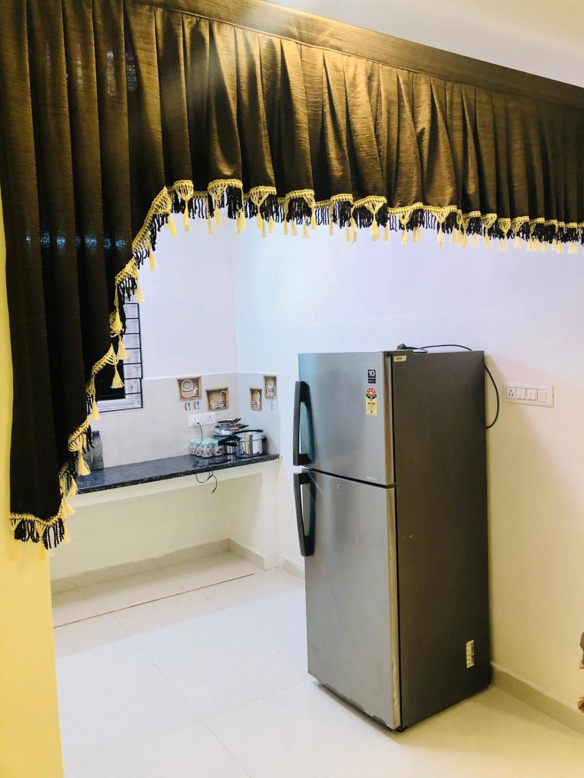 Apartment Luxury Living 3bhk Ac By Grv Group *