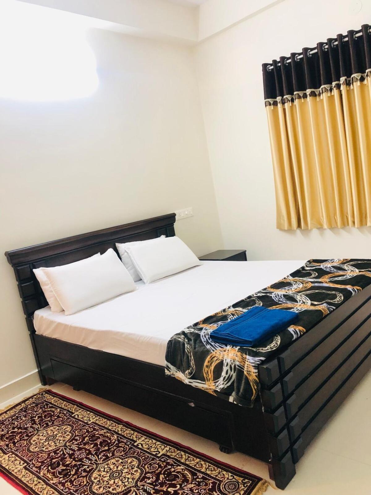 Luxury Living 3bhk Ac By Grv Group *