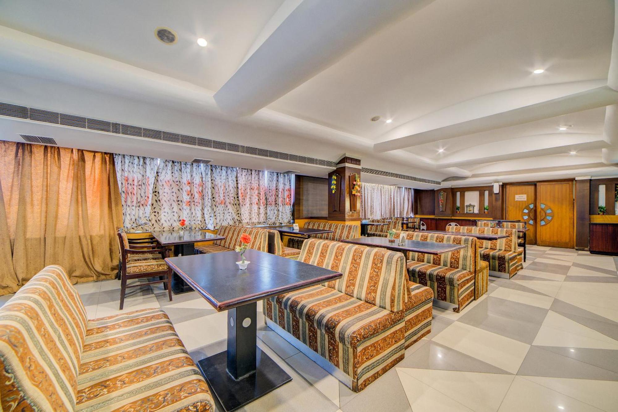 Hotel O Kachiguda Railway Station