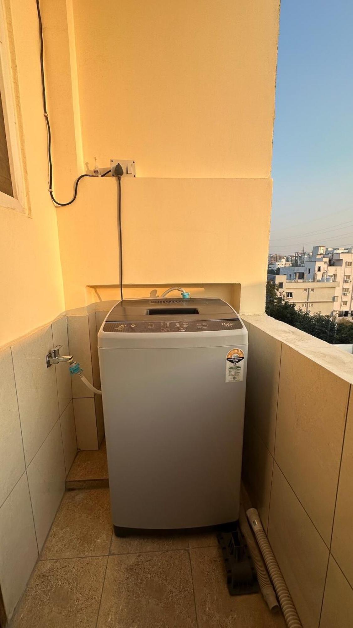 Apartment Maya Homestay- 1bhk Gachibowli Hyderabad