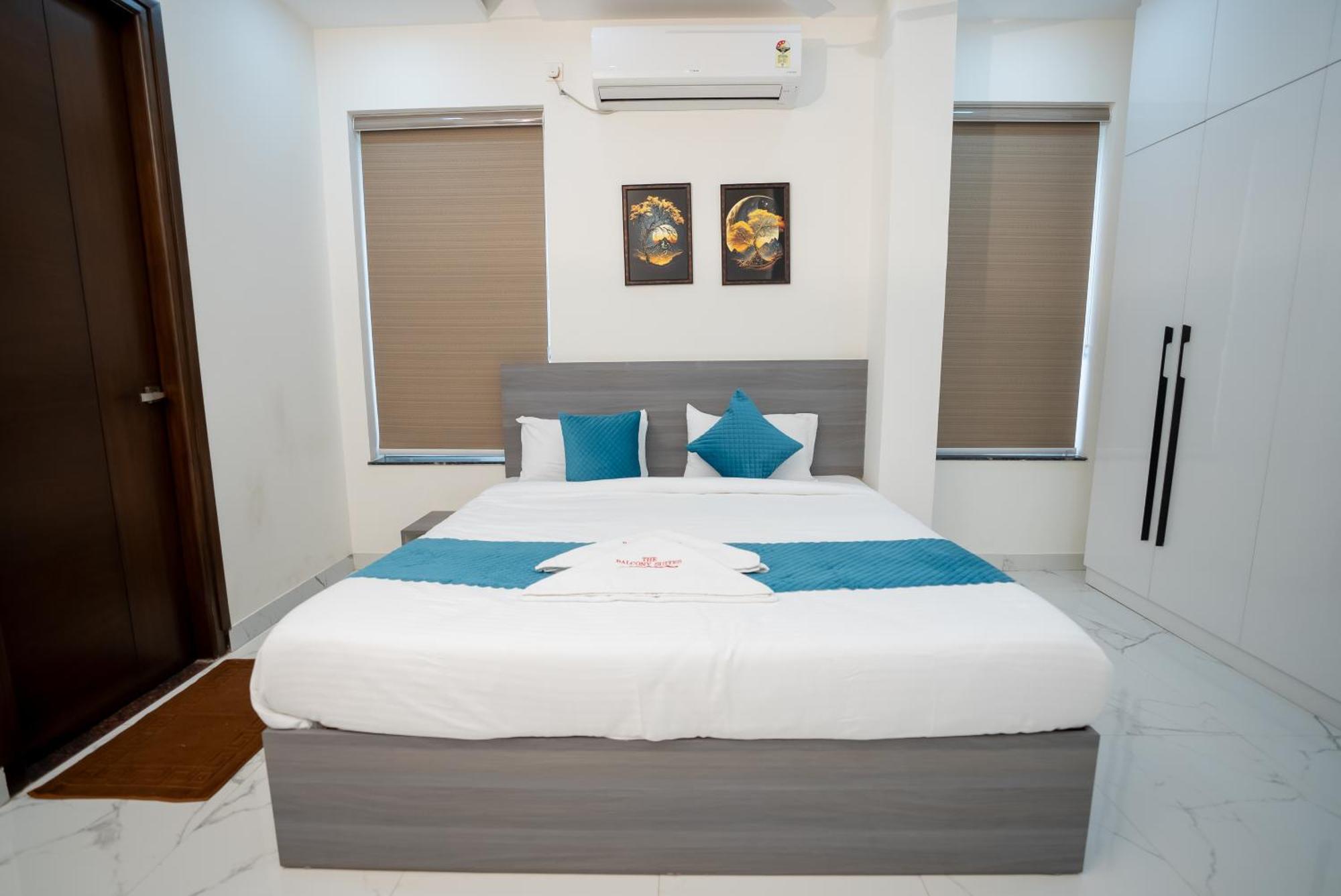 Hotel The Balcony Hyderabad