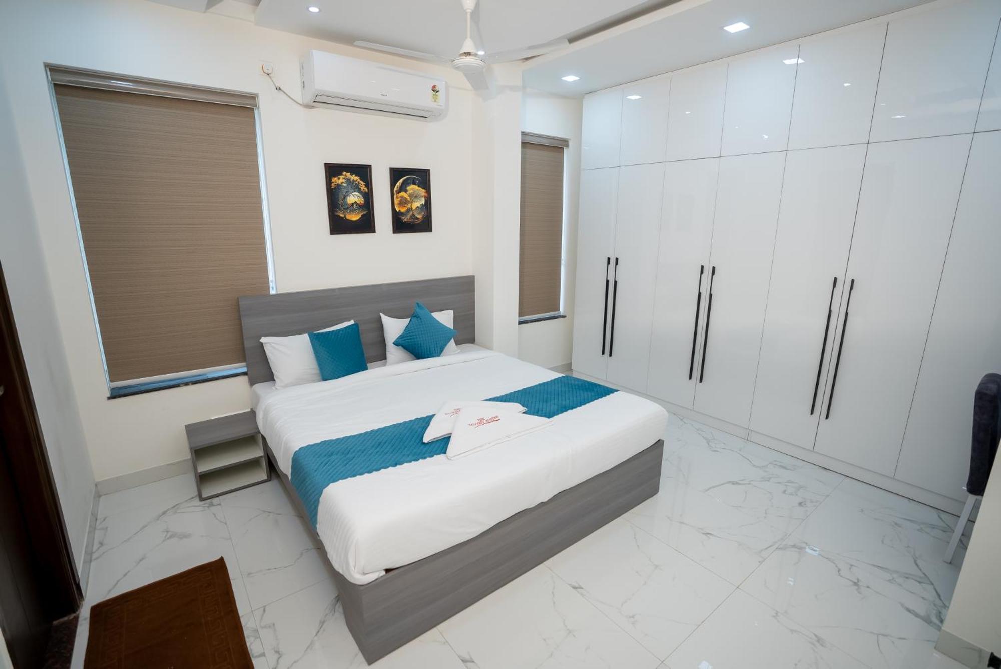 The Balcony 3* Hyderabad