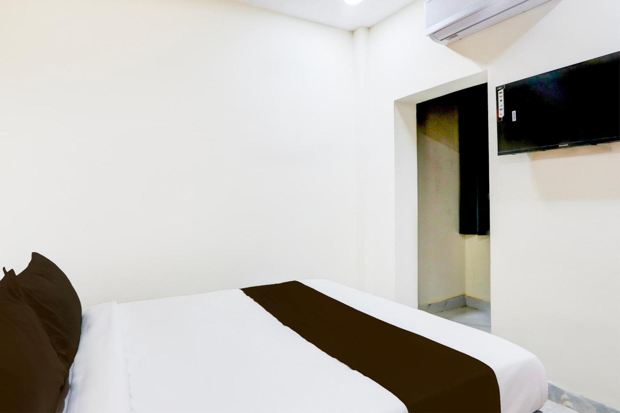 Hotel Collection O Ss Blue Hyderabad