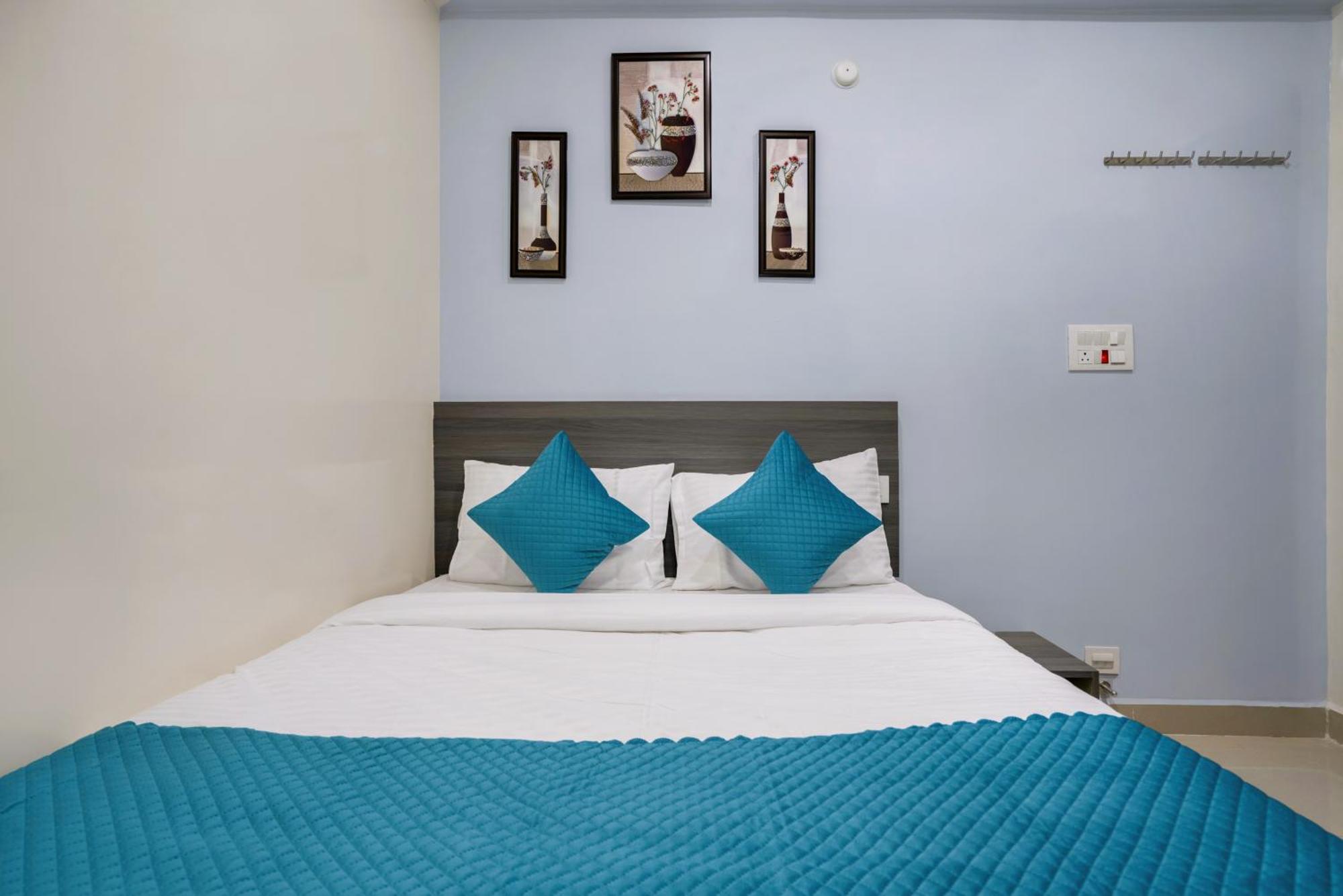 The Balcony Hotel Hyderabad
